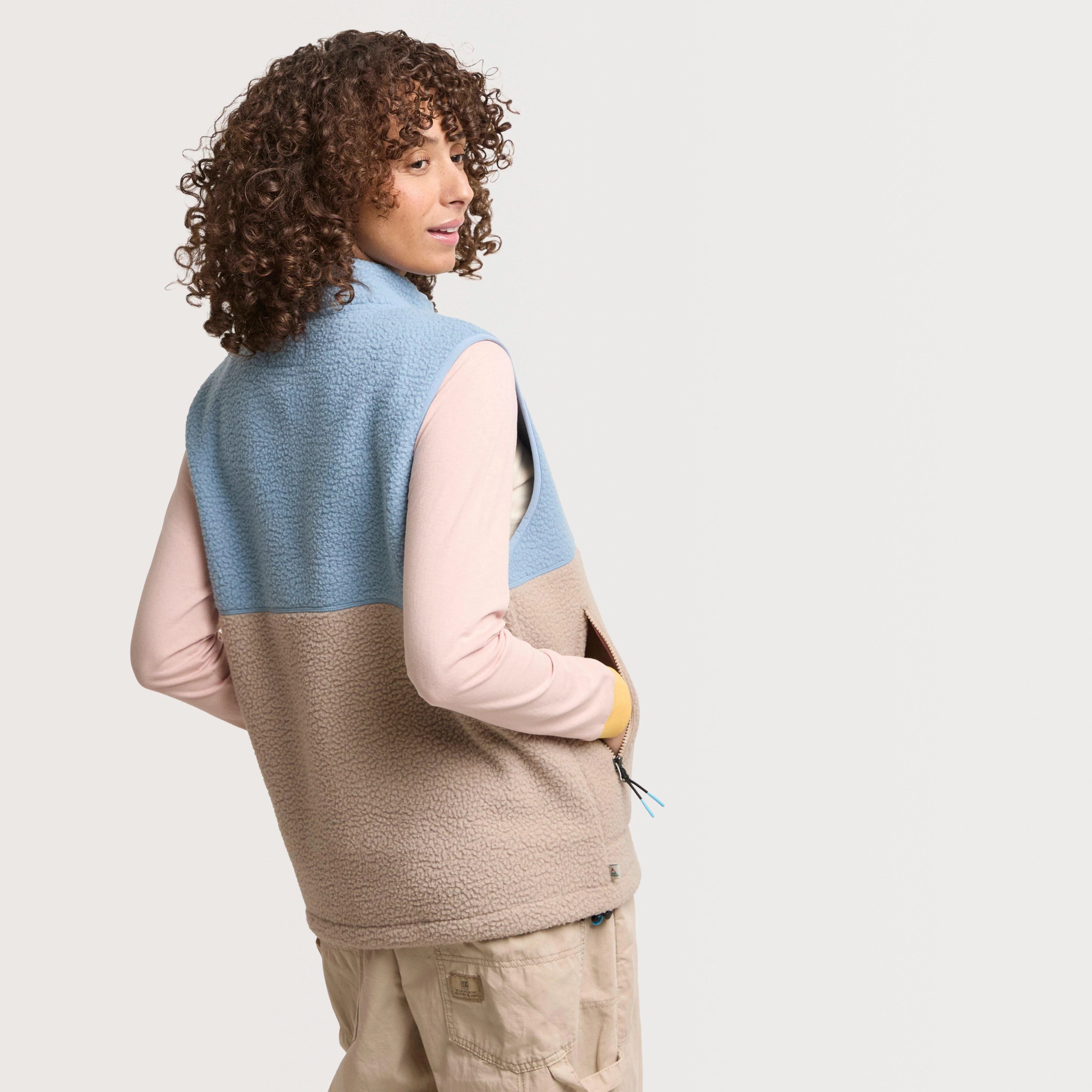 Women’s Fairbanks Sherpa Gilet - Image 4
