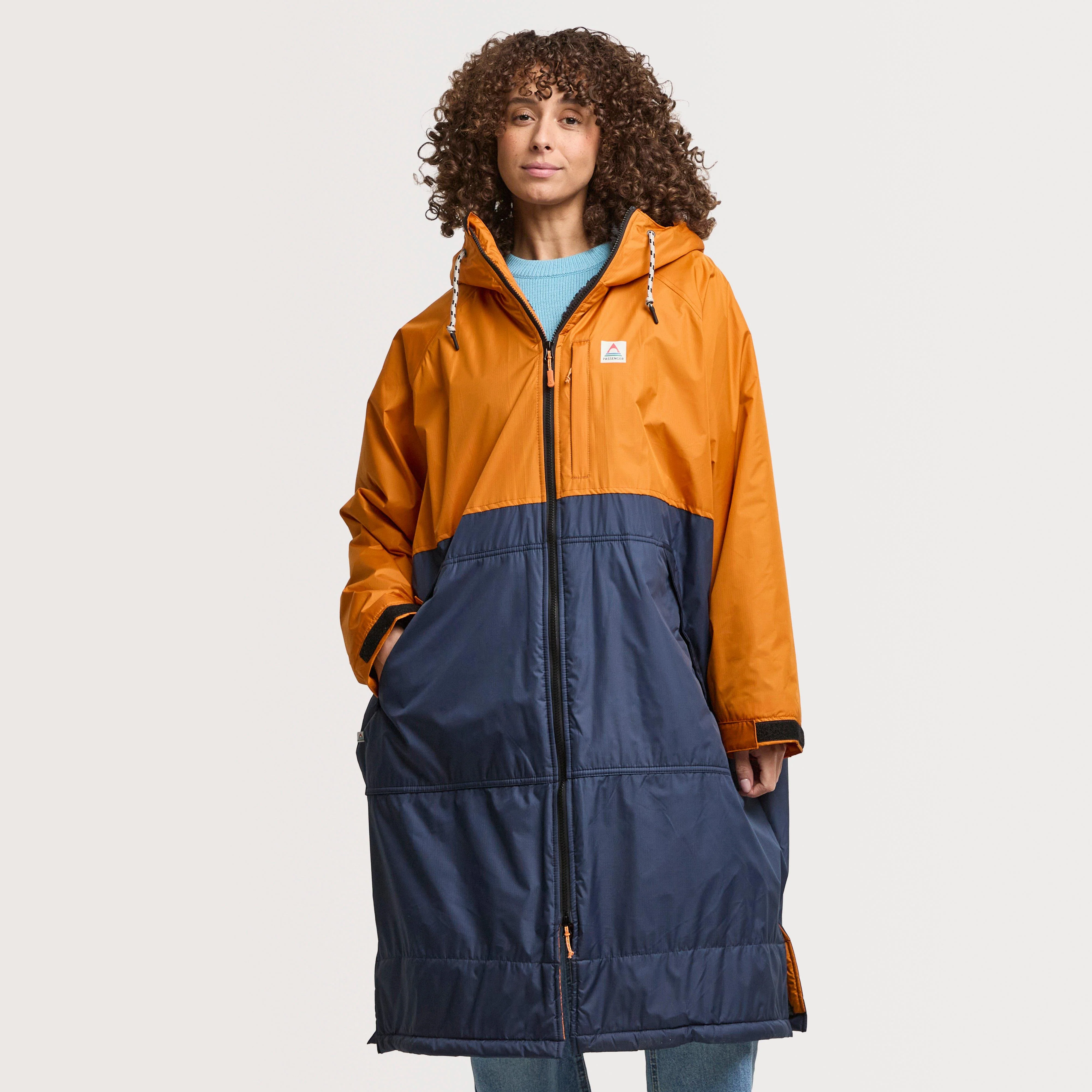 Women’s Waves Sherpa Lined Changing Robe - Image 3