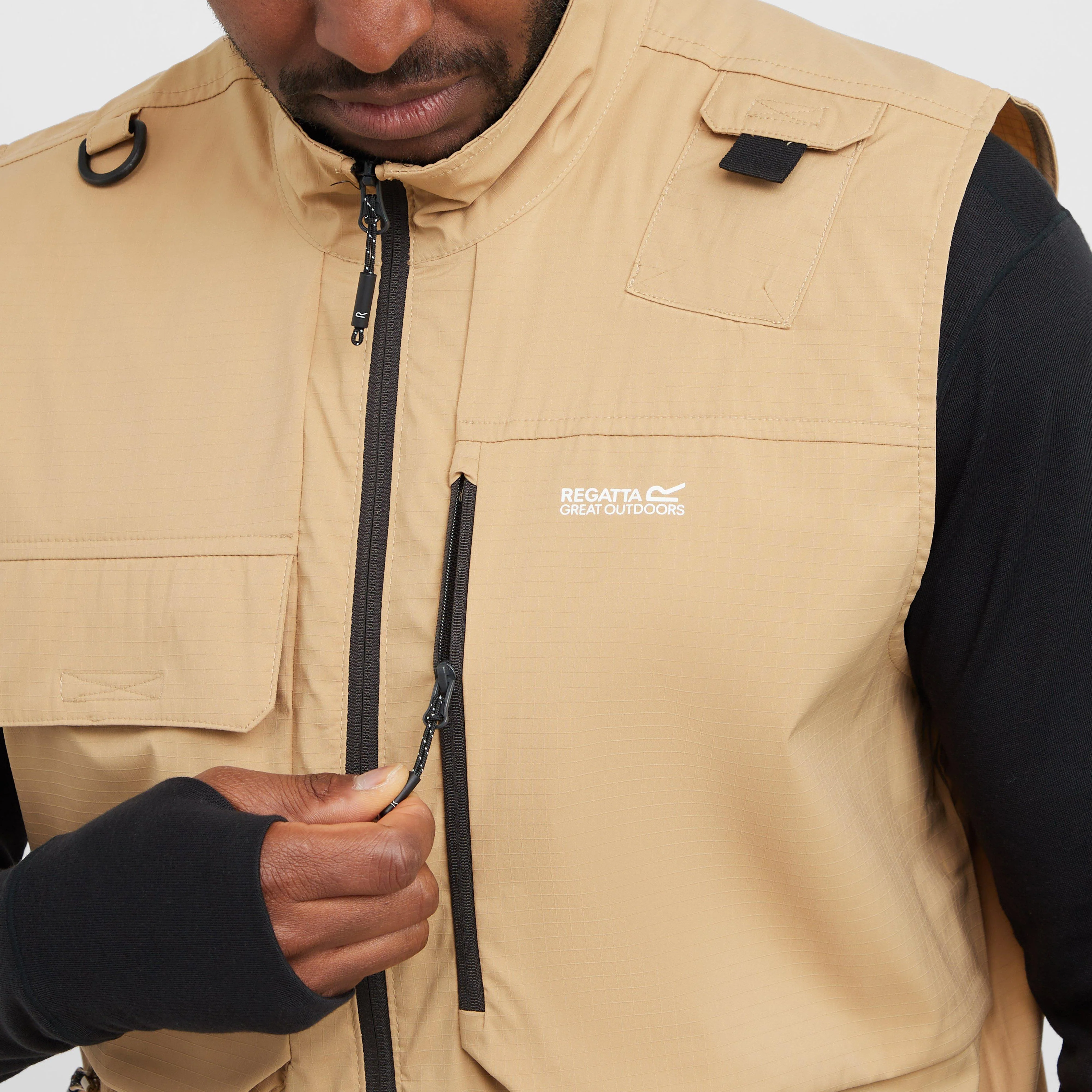 Men's Travel Light Pack Away Gilet - Image 4