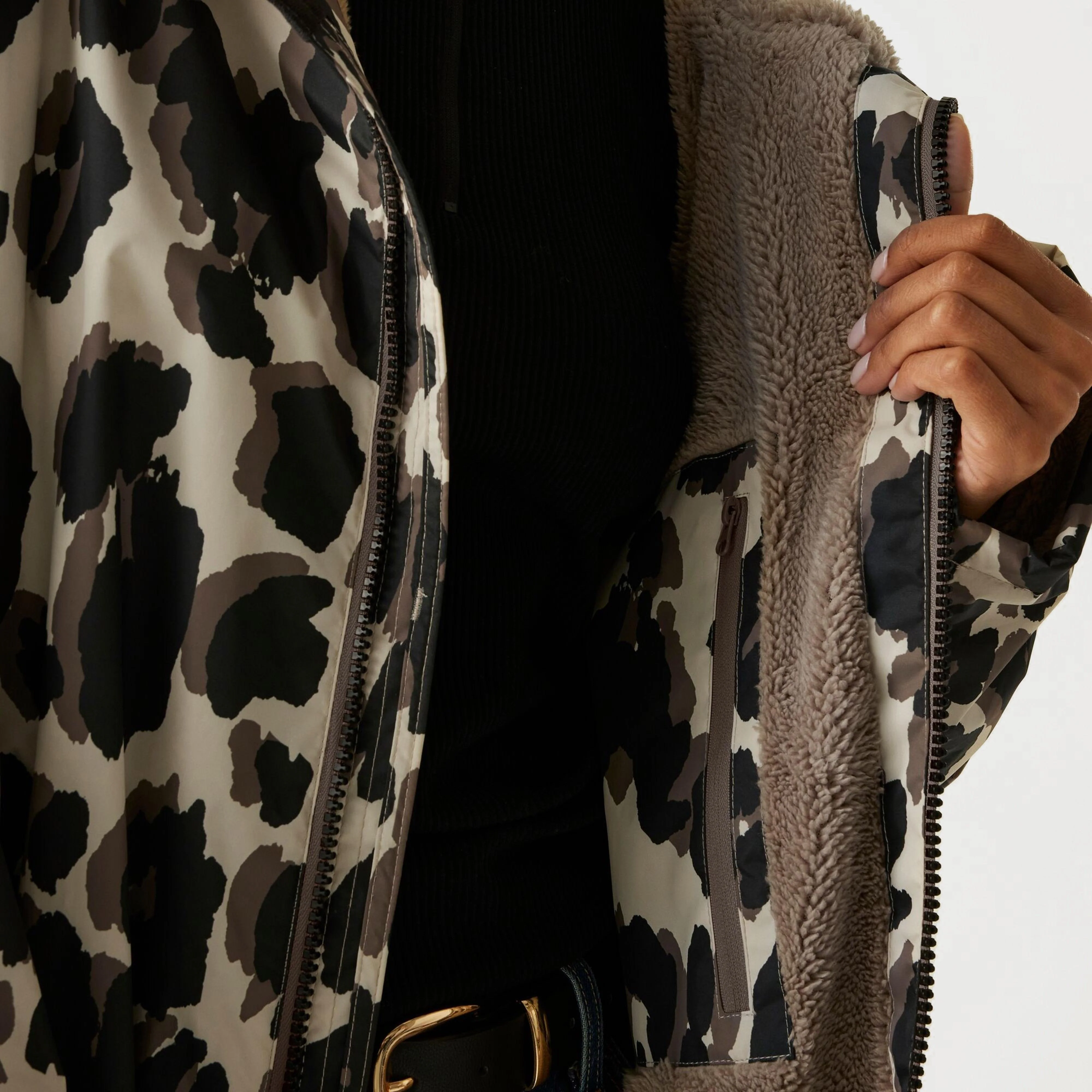 Waterproof Changing Robe - Image 5