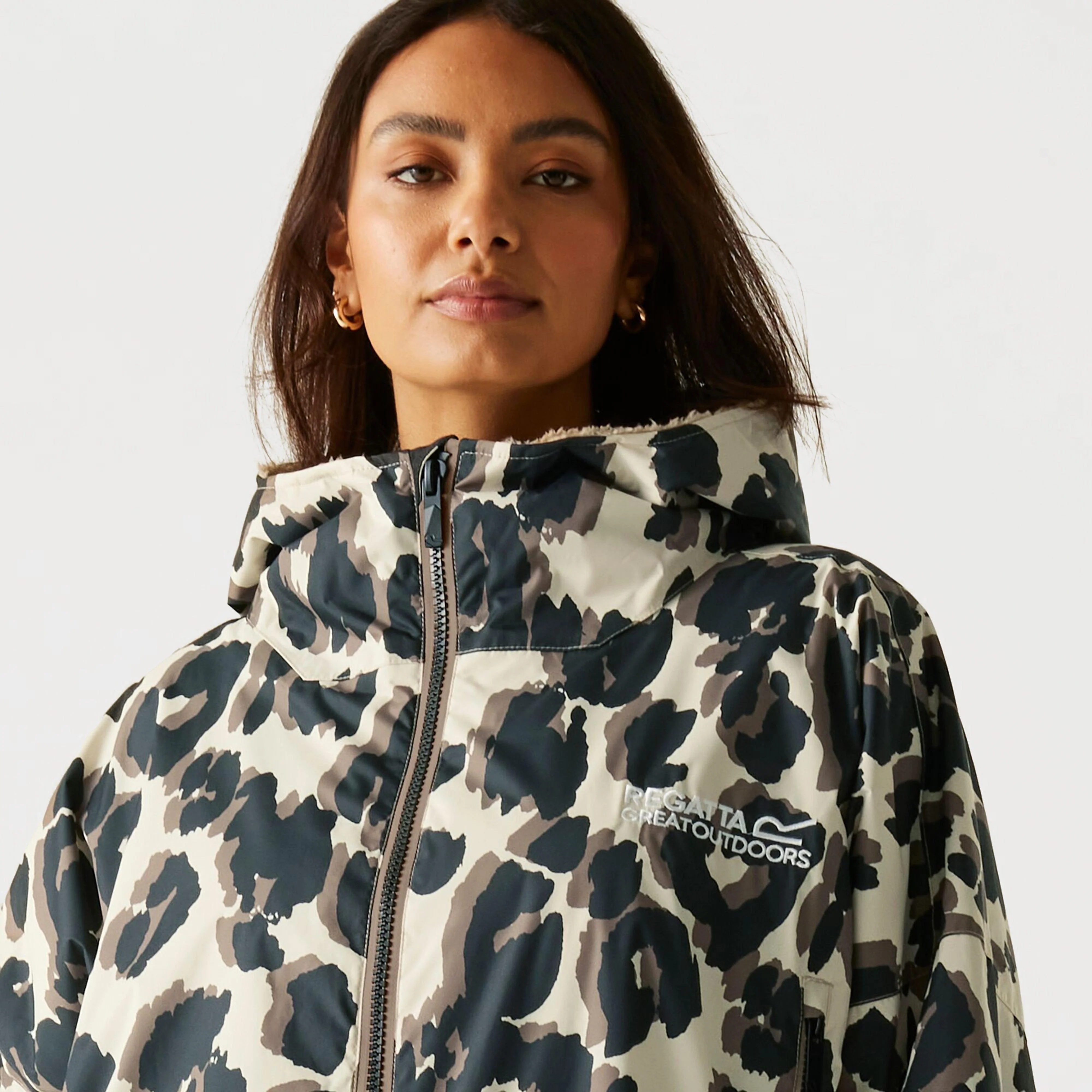 Waterproof Changing Robe - Image 7