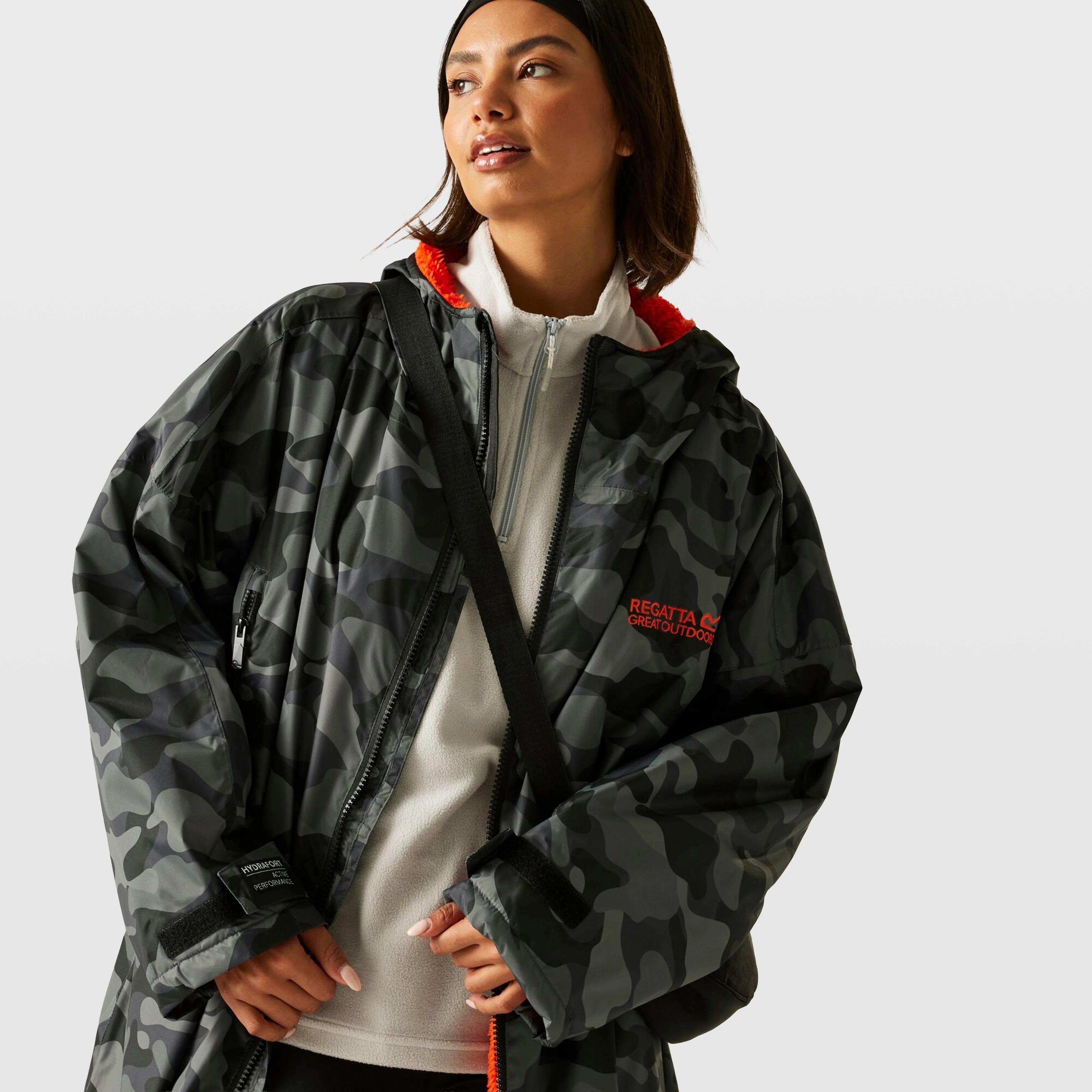 Waterproof Changing Robe - Image 2