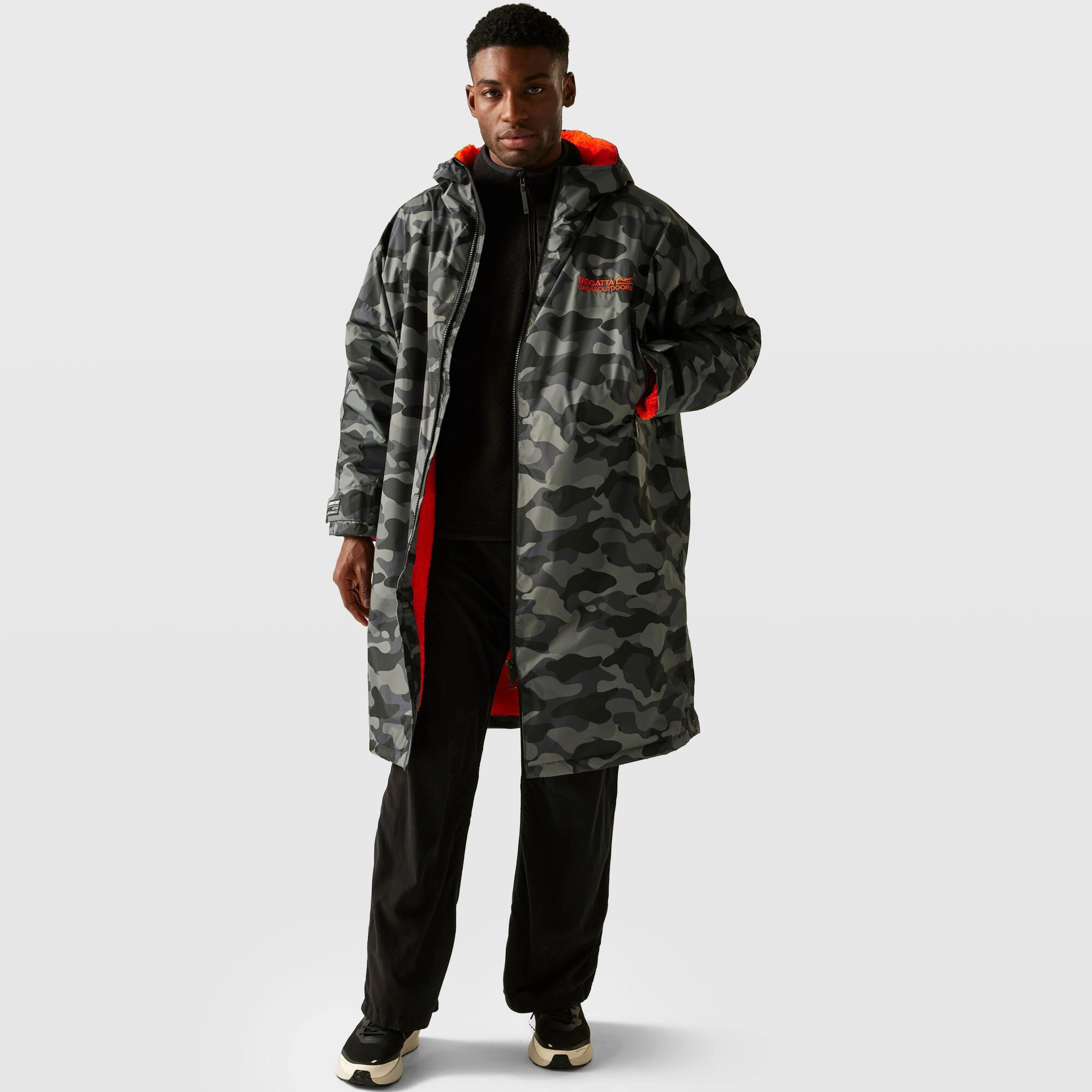 Waterproof Changing Robe - Image 4