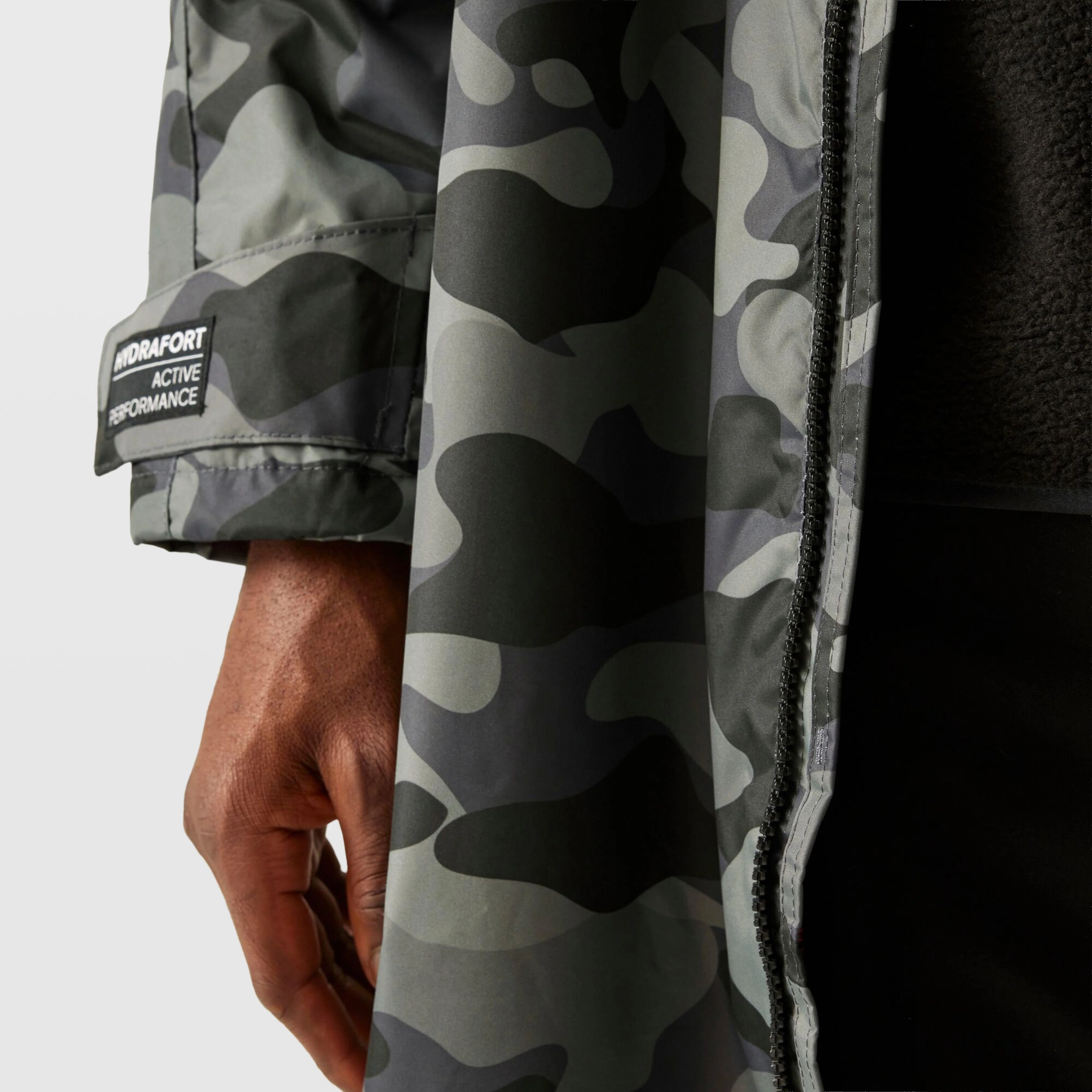 Waterproof Changing Robe - Image 5