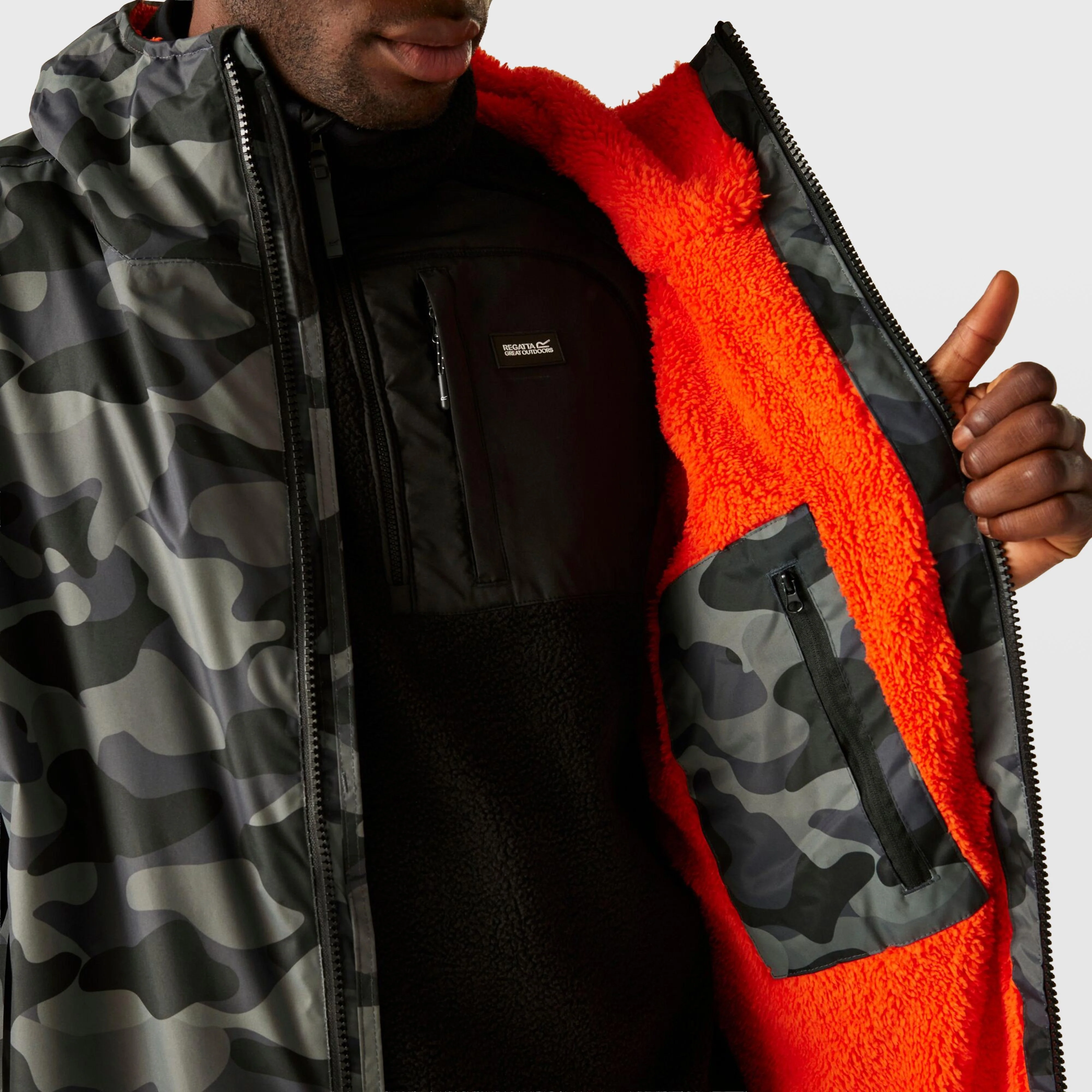 Waterproof Changing Robe - Image 8