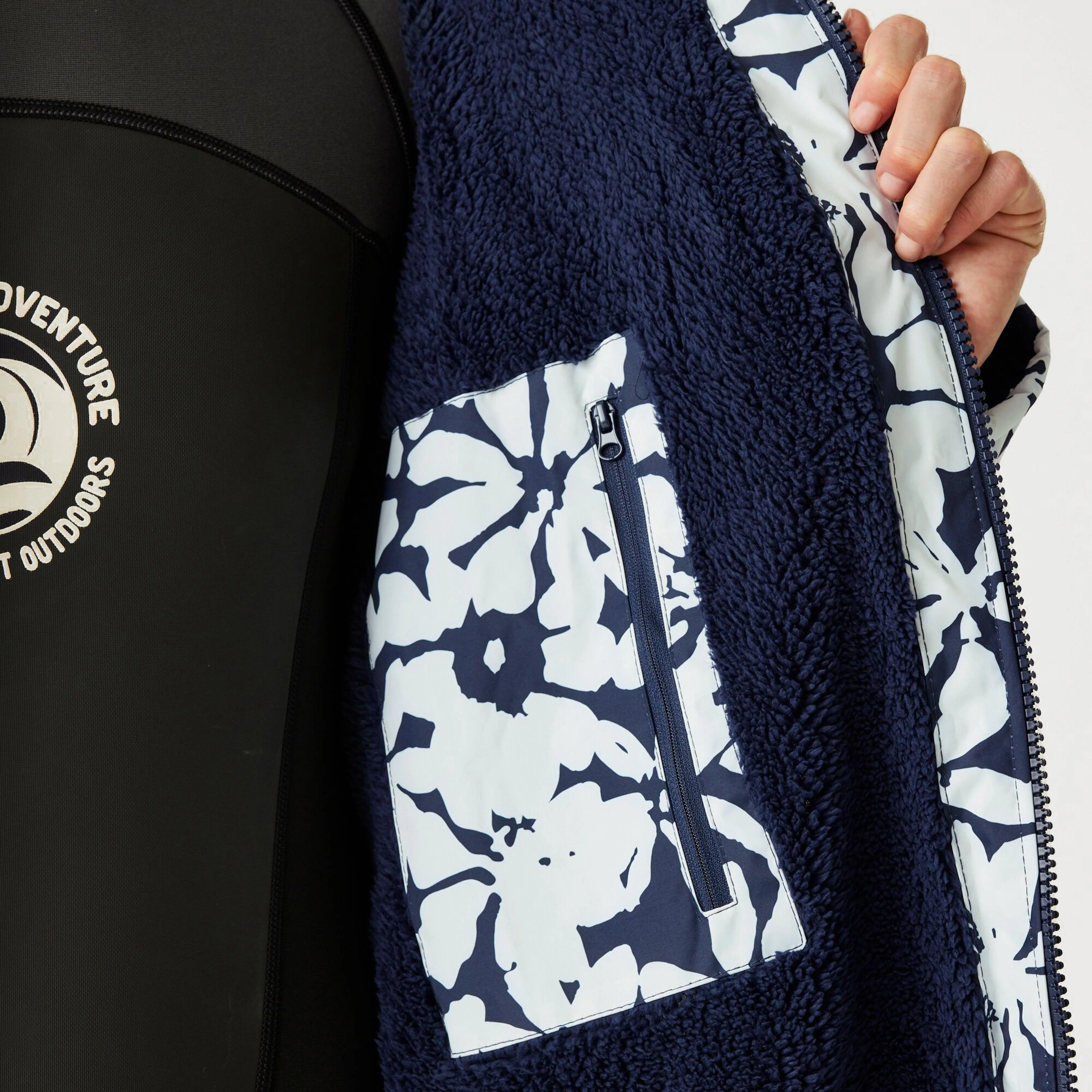 Waterproof Changing Robe - Image 4