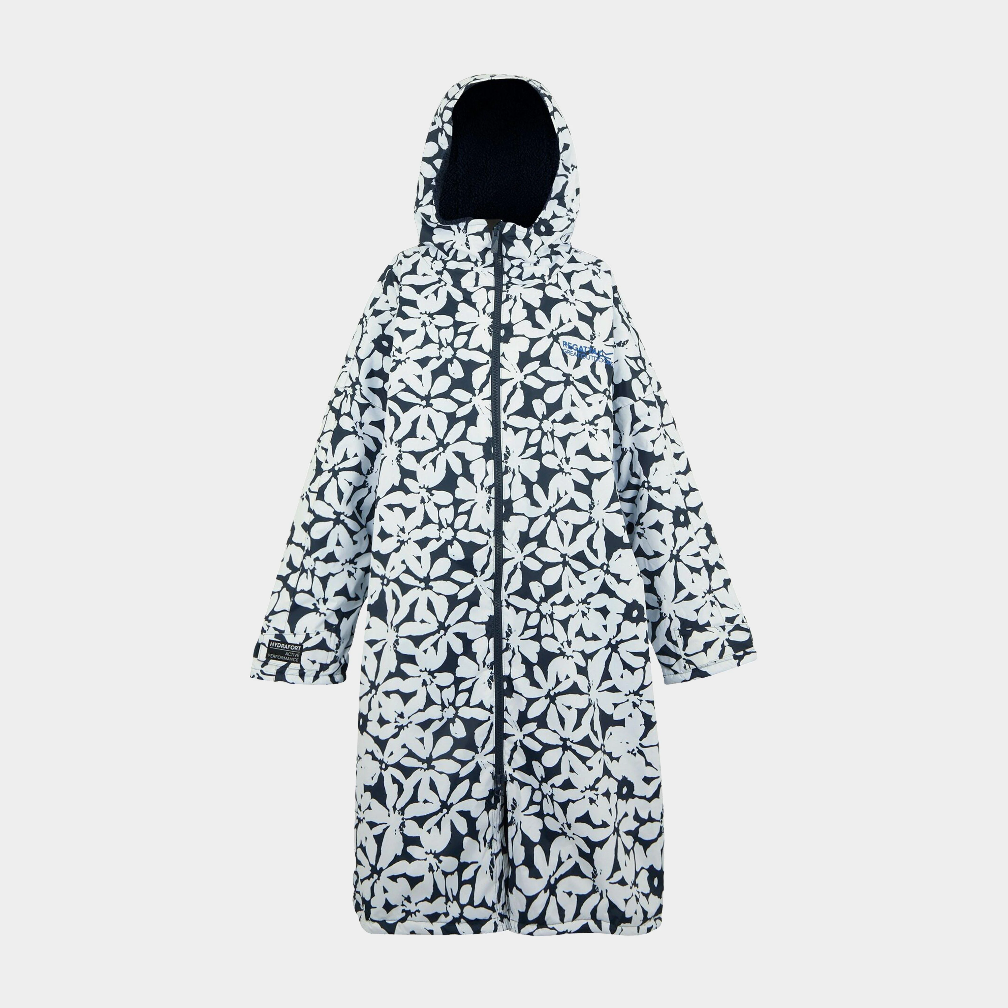 Waterproof Changing Robe - Image 9