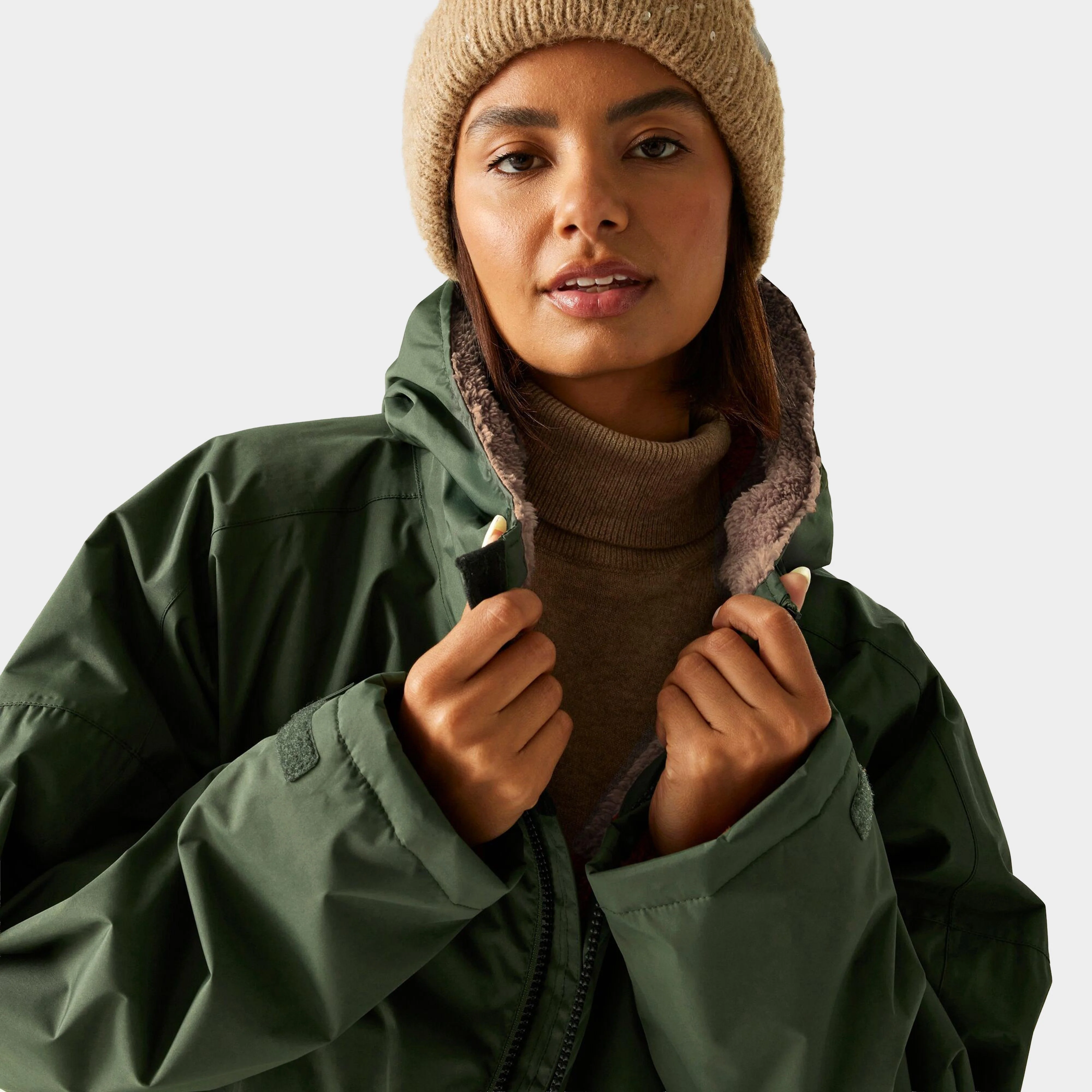 Waterproof Changing Robe - Image 2