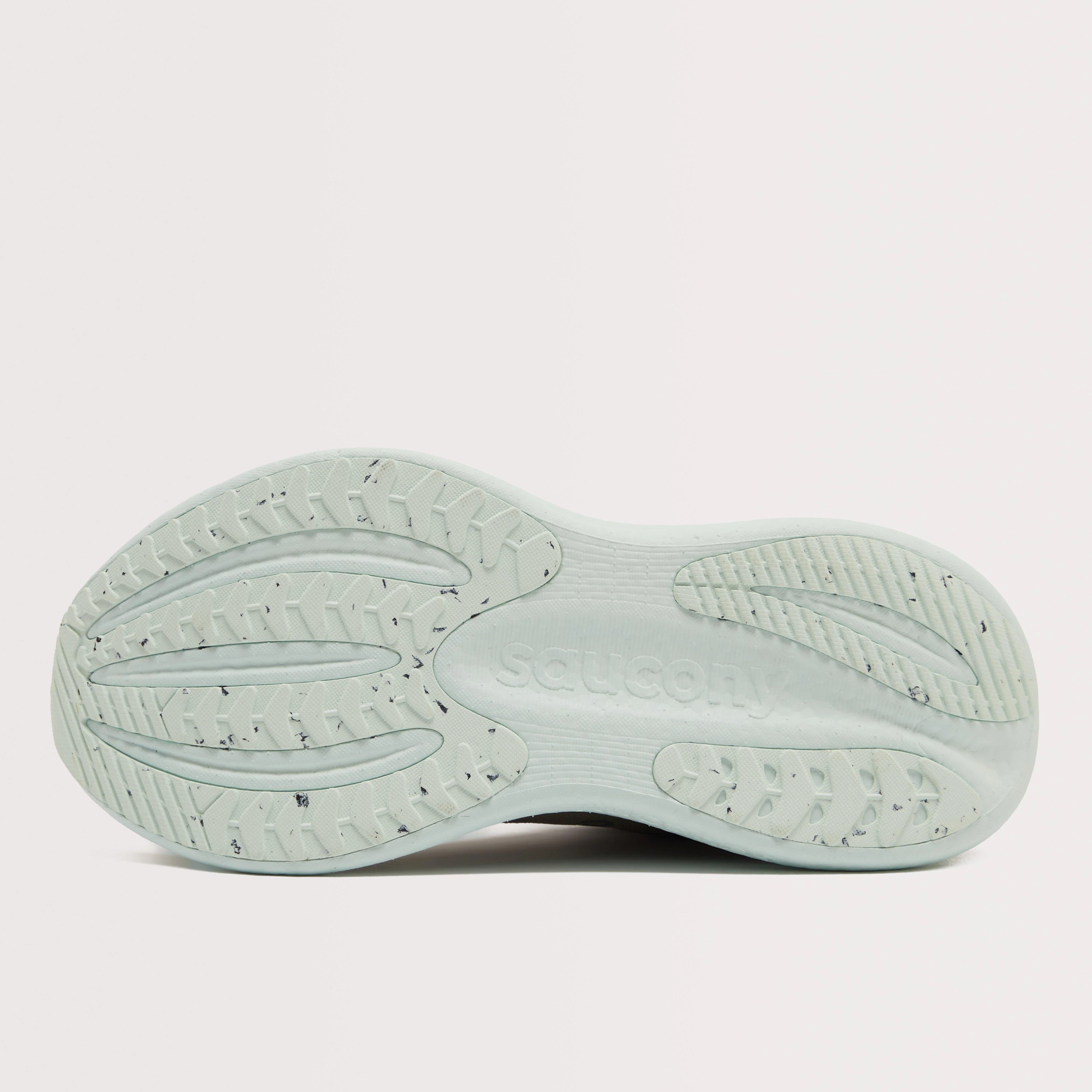 Men’s Triumph 23 Running Shoe - Image 3