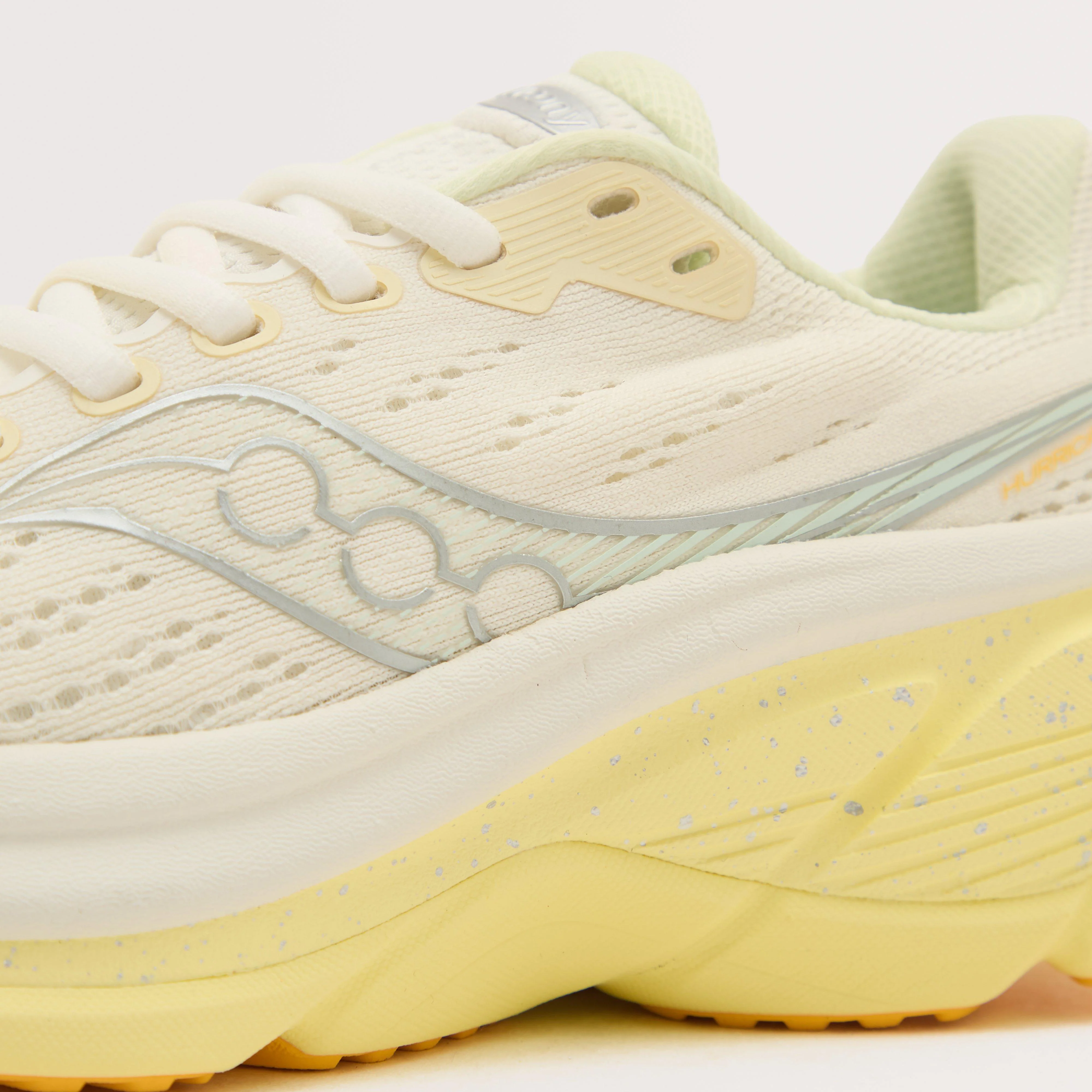 Women's Hurricane 25 Running Shoes - Image 5