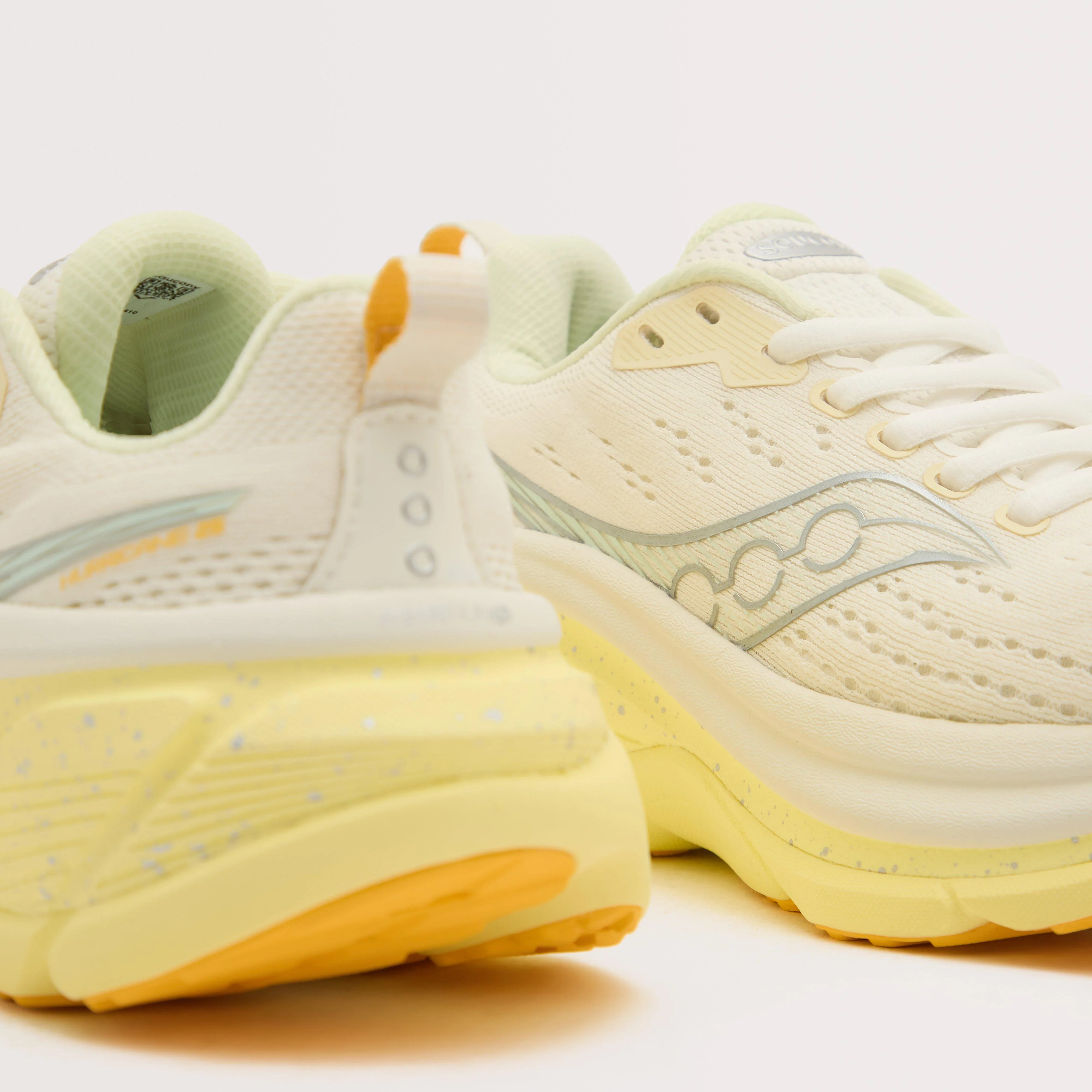 Women's Hurricane 25 Running Shoes - Image 6