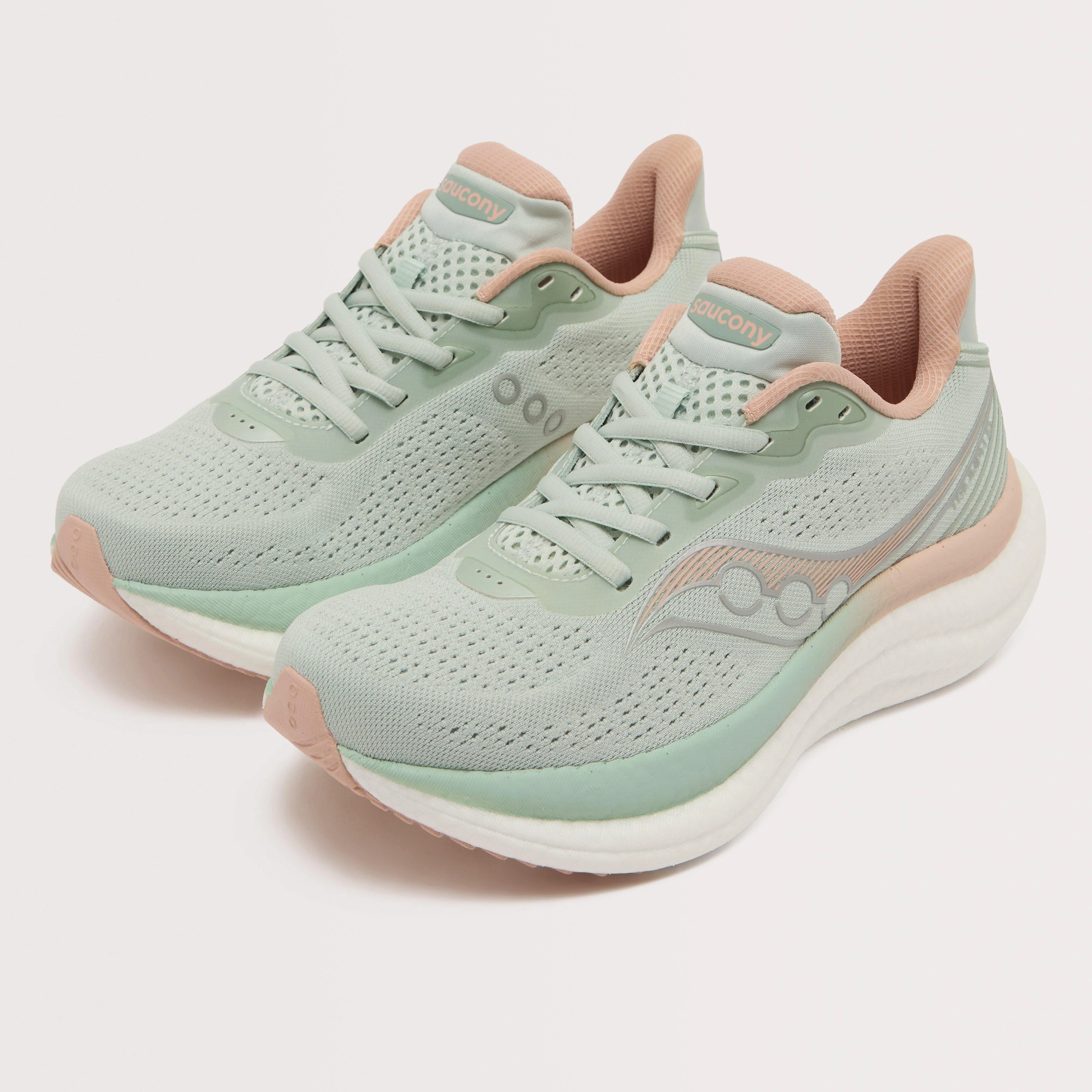 Women’s Triumph 23 Running Shoe - Image 2