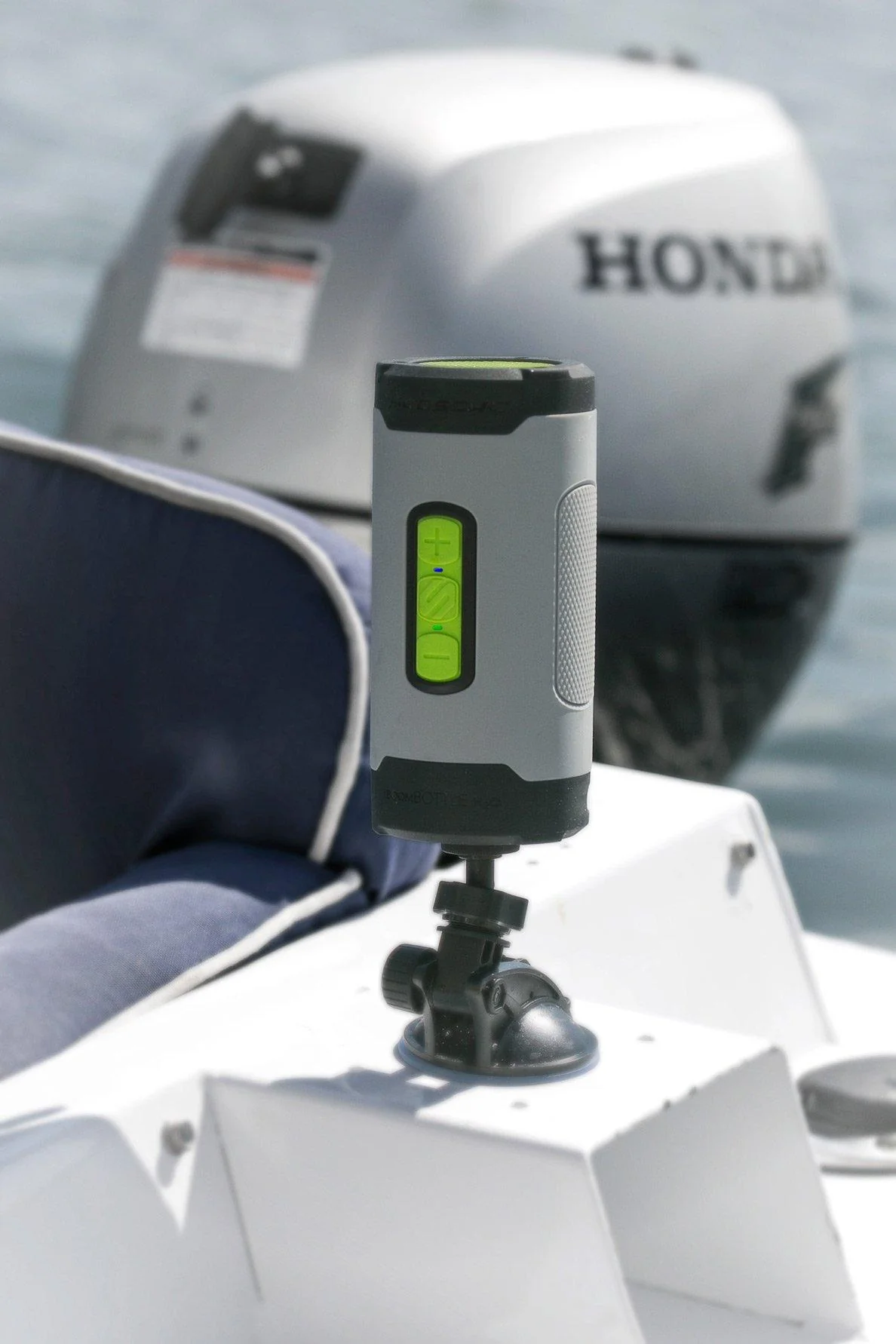boomBOTTLE H2O+ Waterproof Wireless Speaker - Image 9