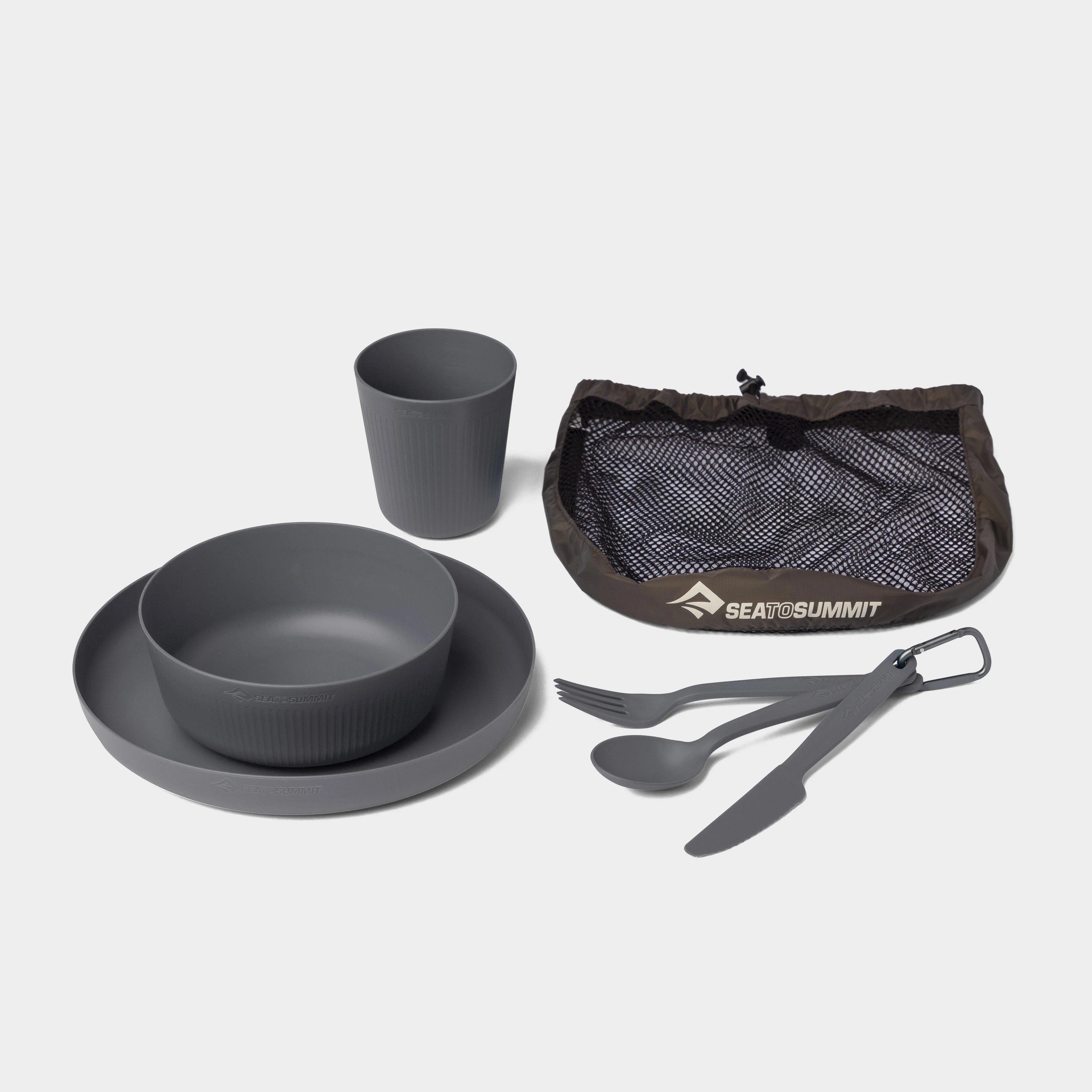 6 piece Dinnerware Set - Image 2