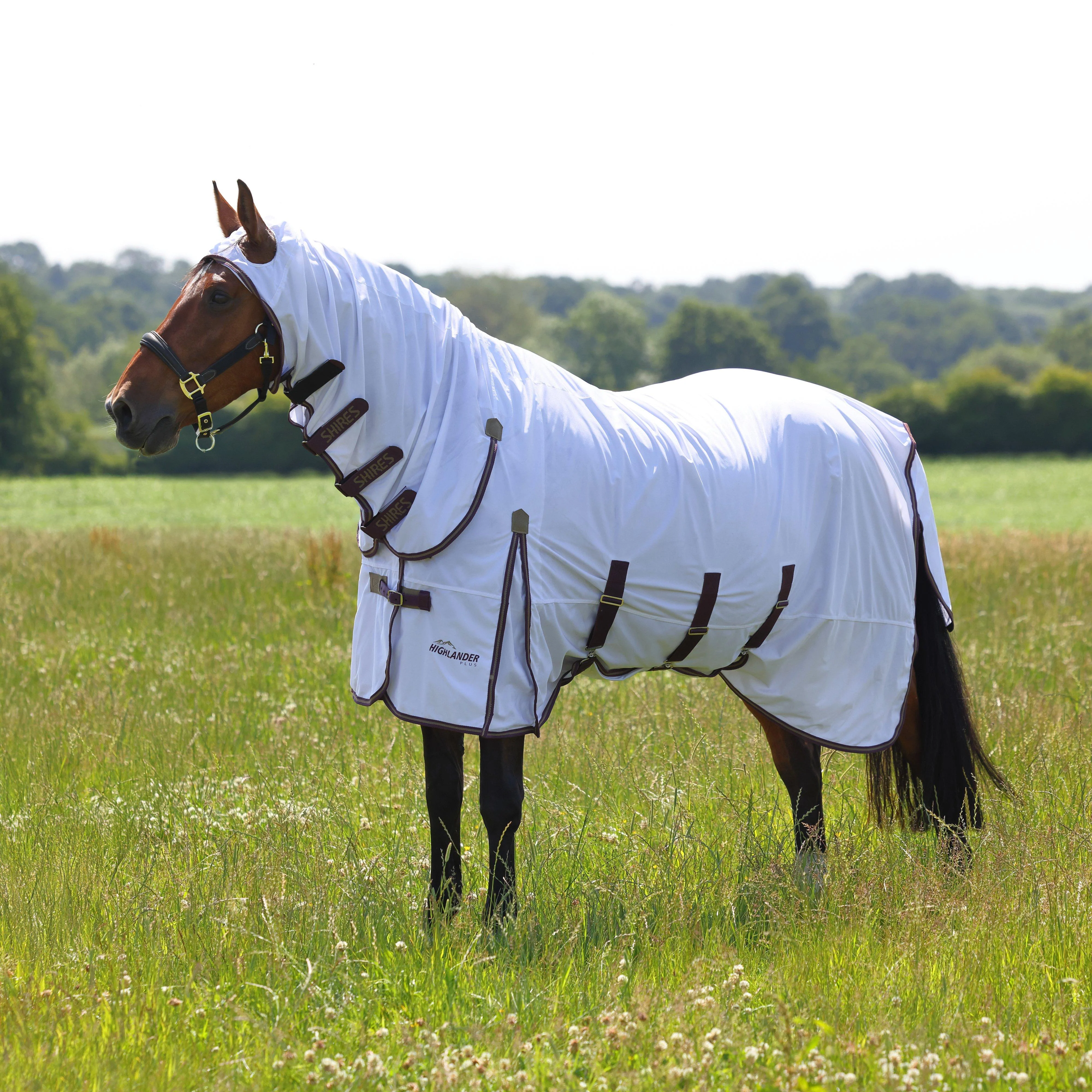 Shires Highlander Plus Fly Sheet Combo Neck Rug White/Black Cherry - Image 8