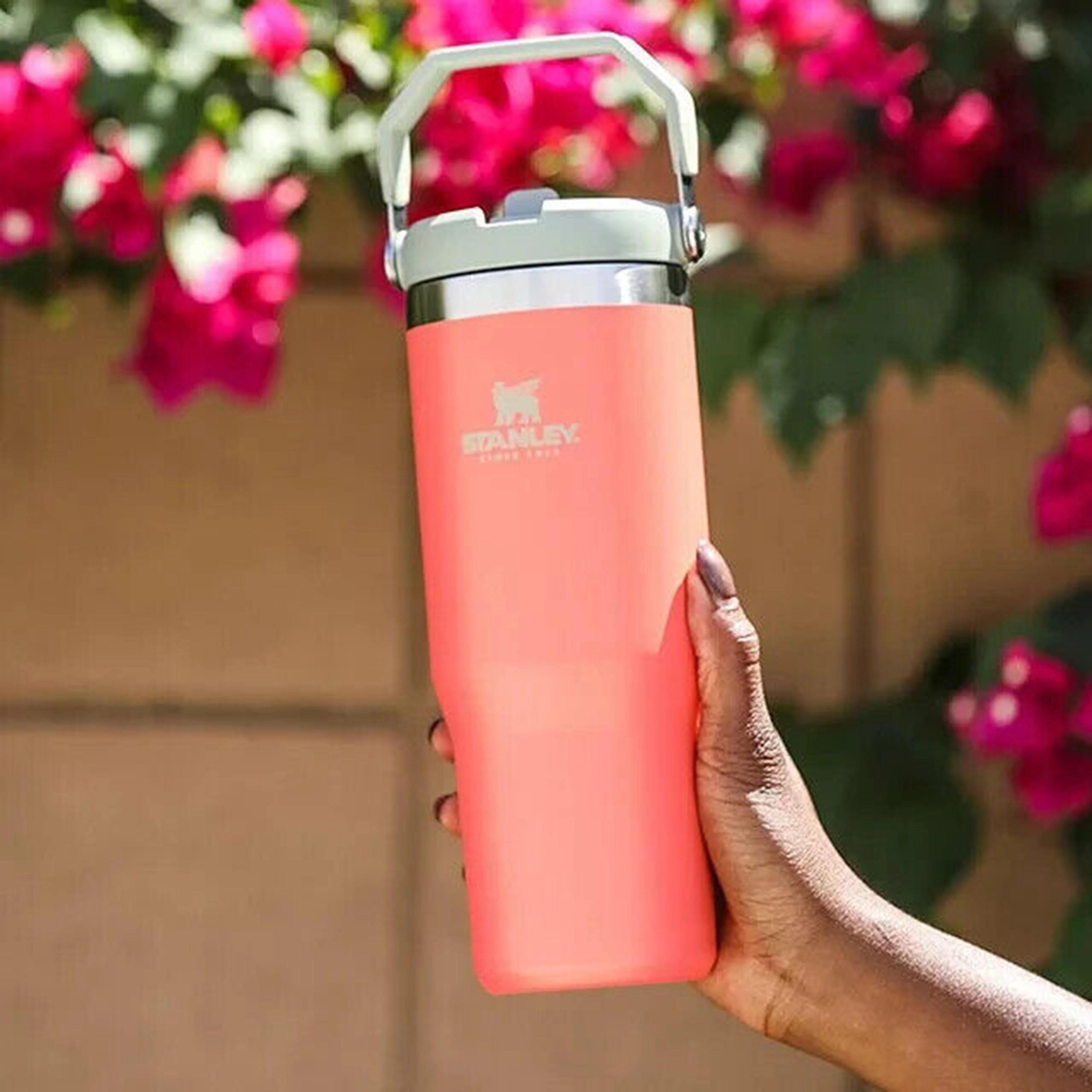 IceFlow™ Flip Straw Tumbler 0.89L - Image 3