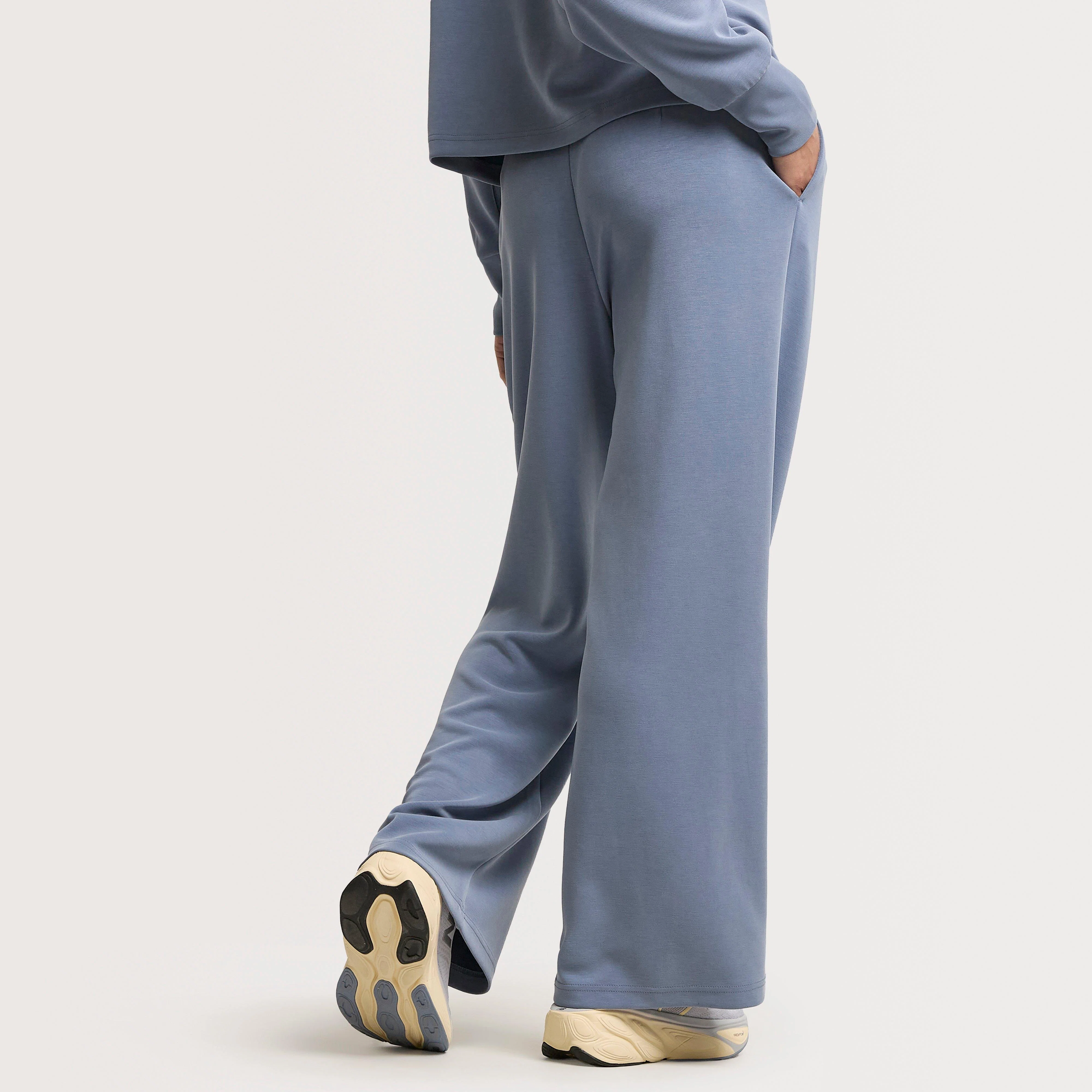 Women's CloudWeight Track Trousers - Image 3
