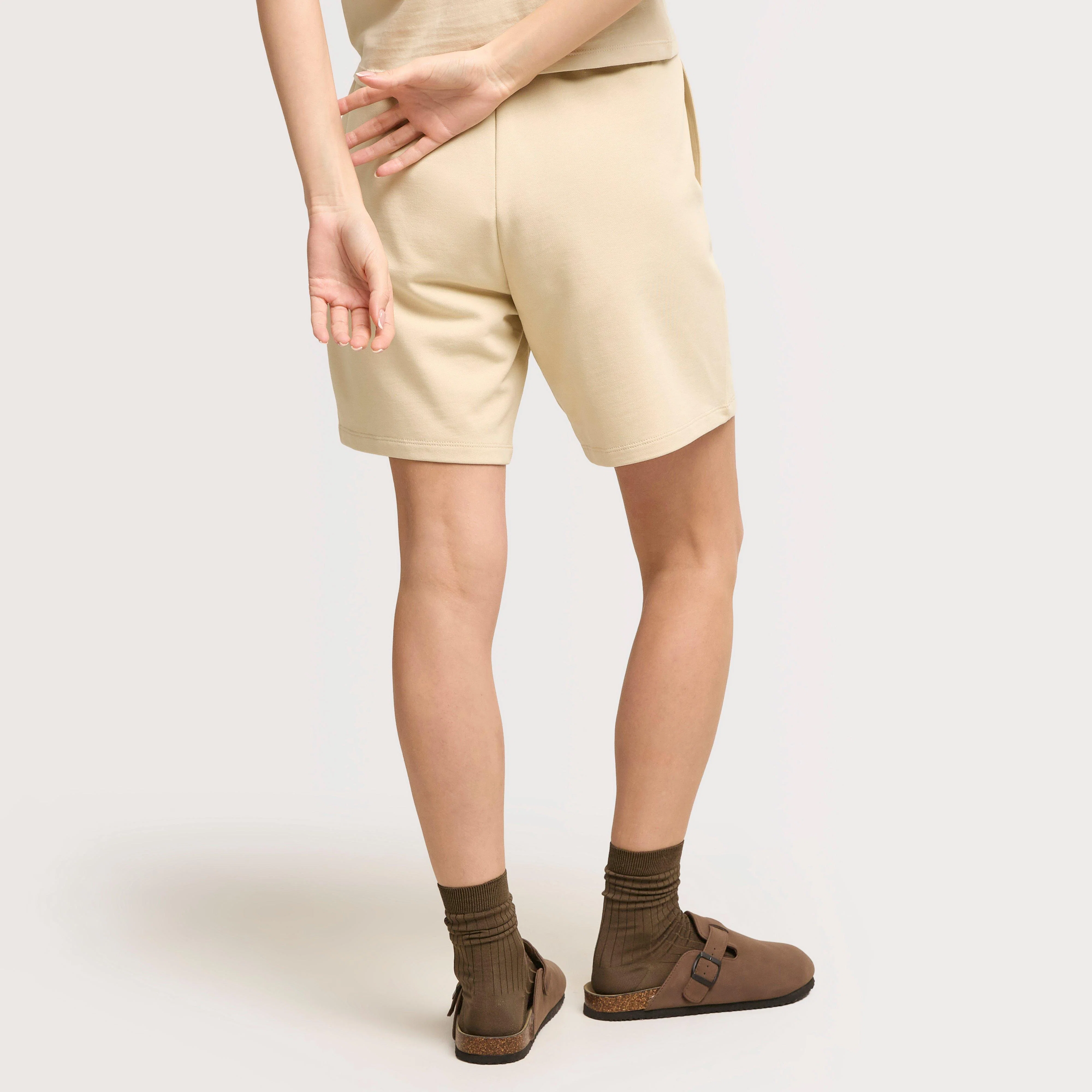Women's Essential Lite Shorts - Image 4