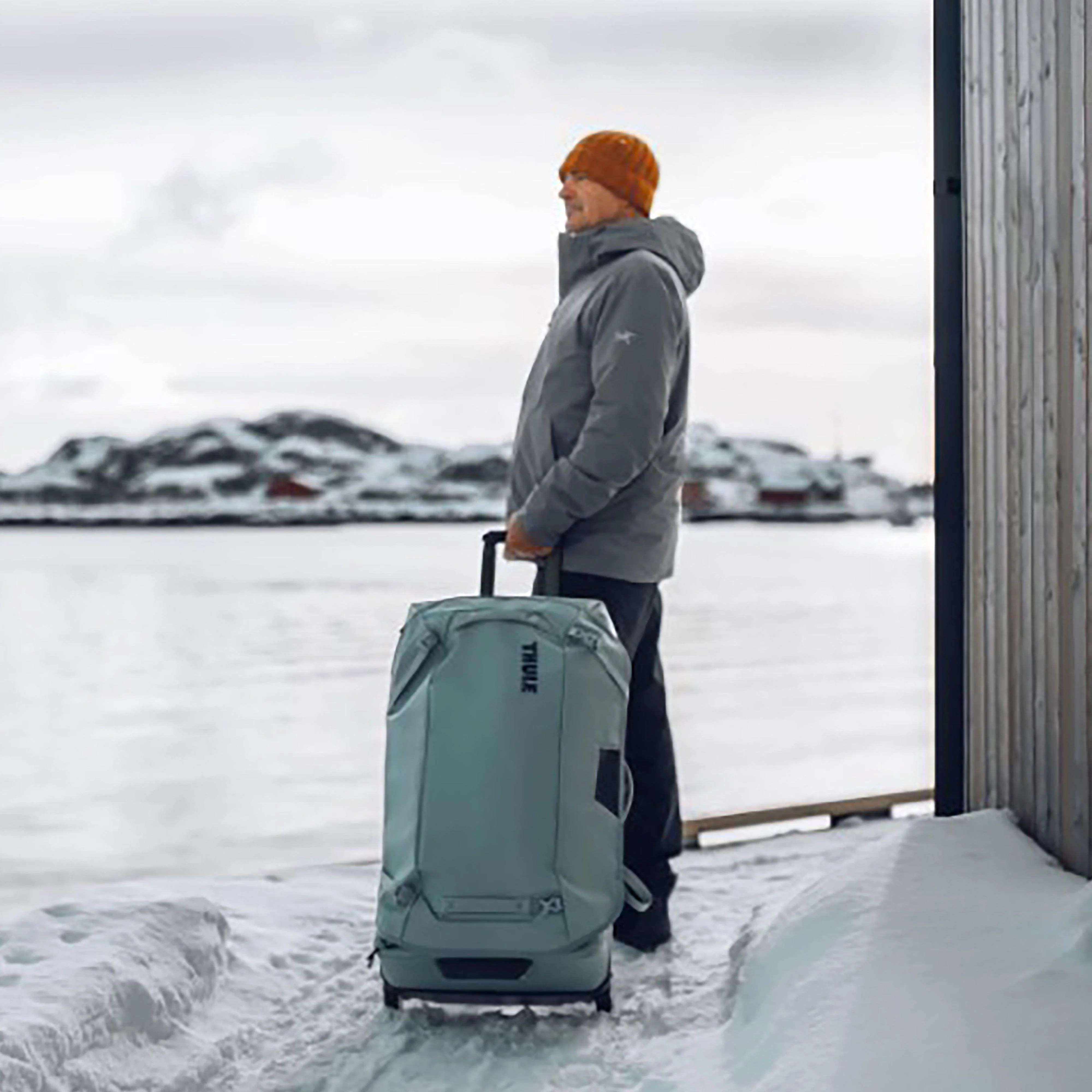 Chasm Check In Wheeled Duffel Suitcase - Image 5