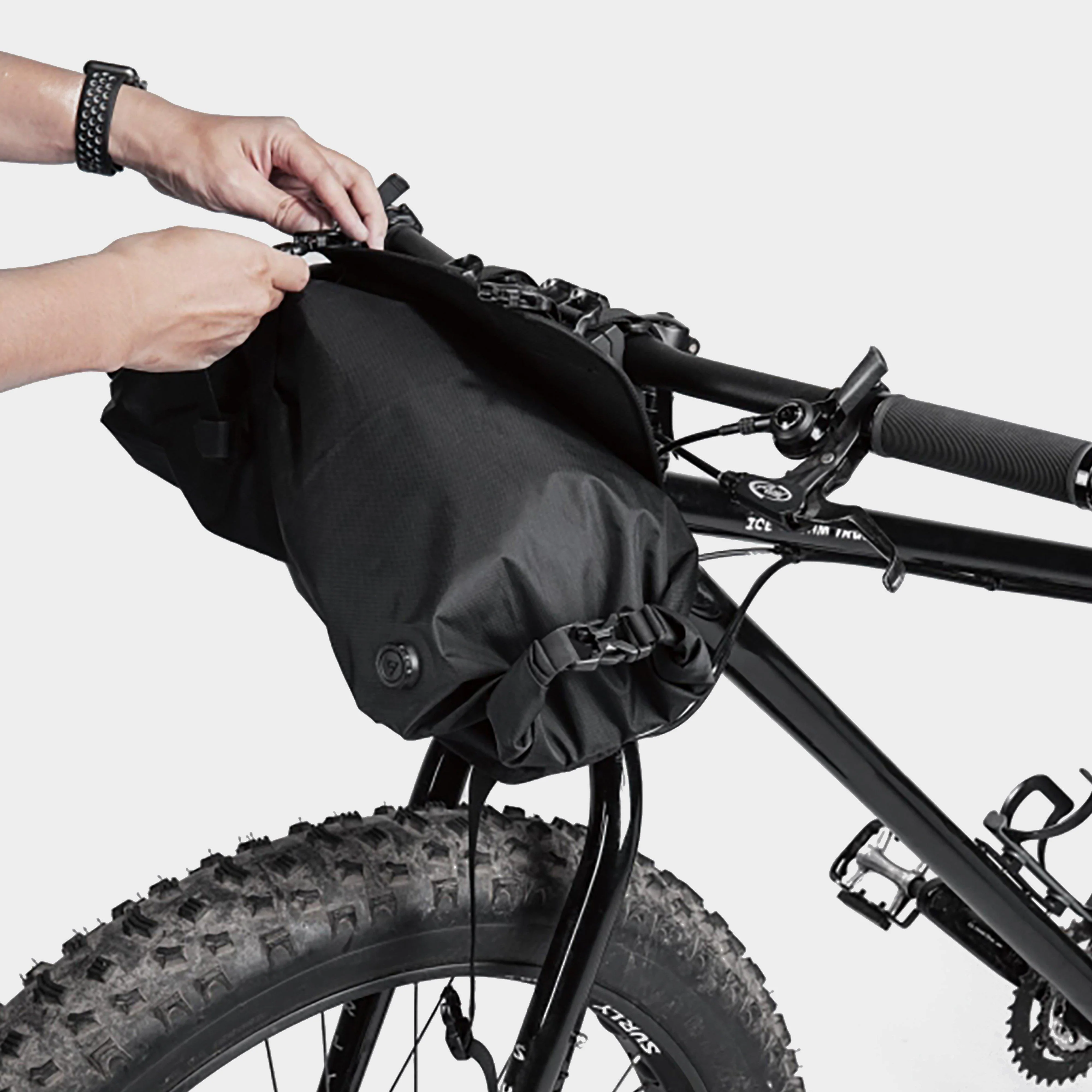 Frontloader 8L Handlebar Bag - Image 2