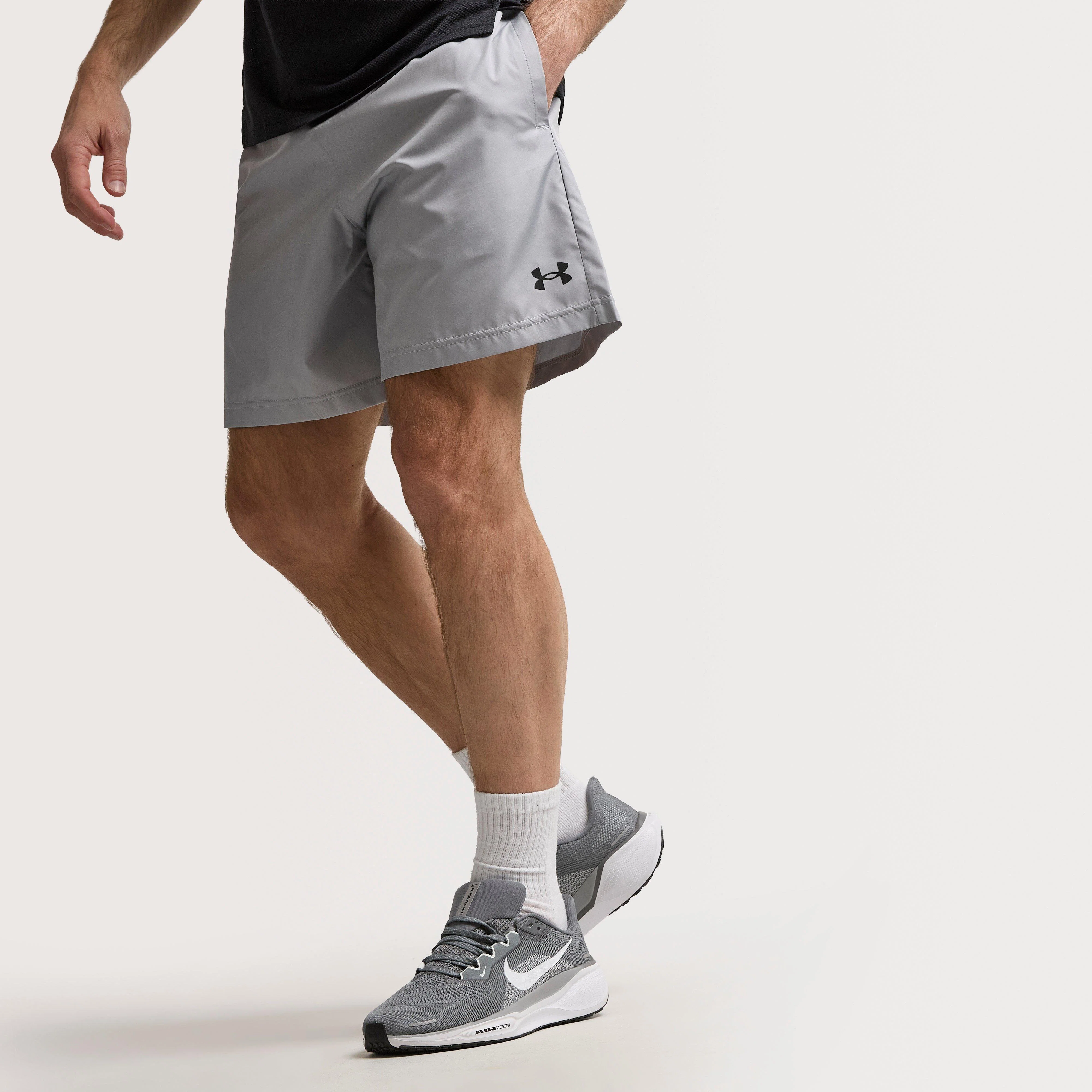 Men's Tech™ Vent 7" Shorts. - Image 2