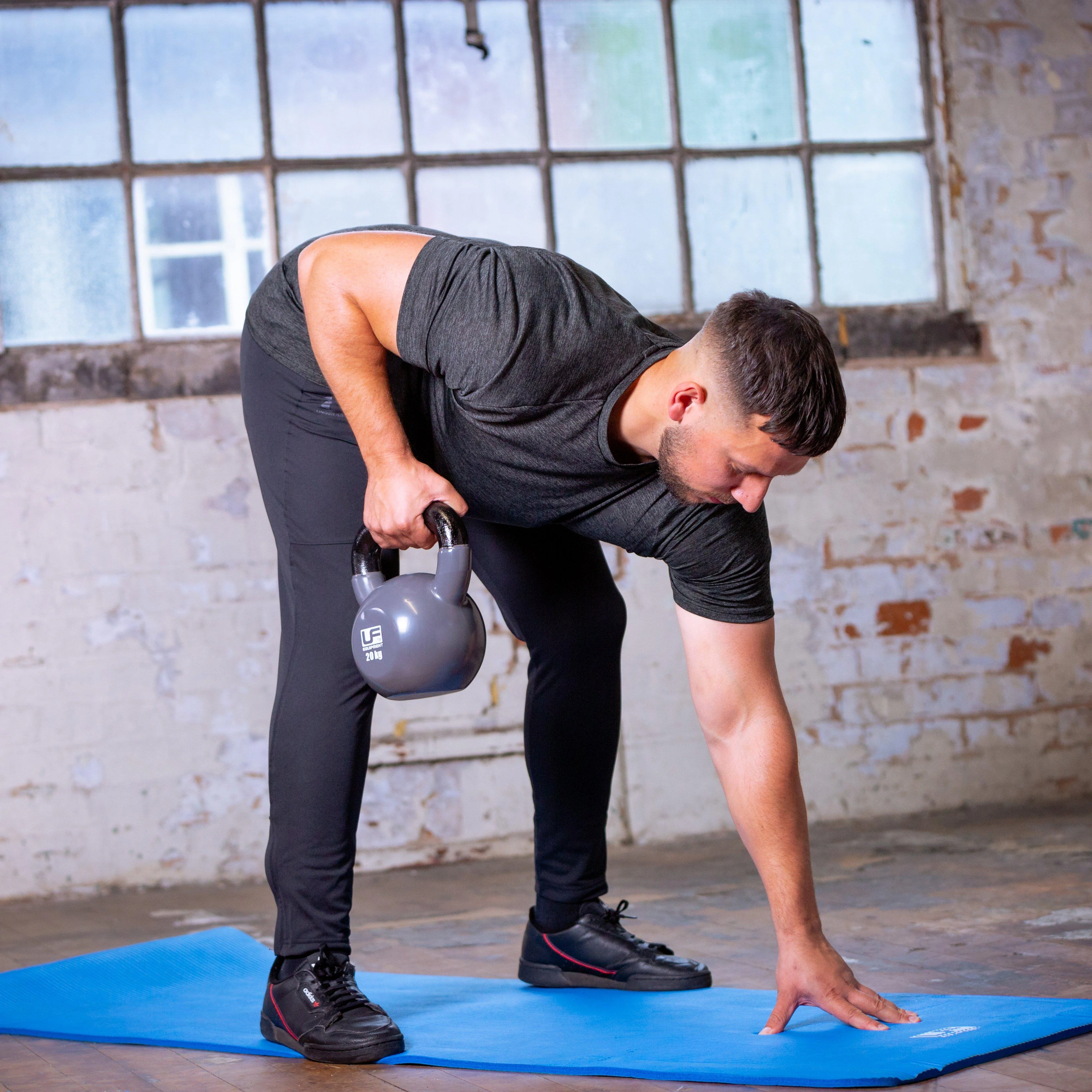 Cast Iron Kettlebell 20kg - Image 2