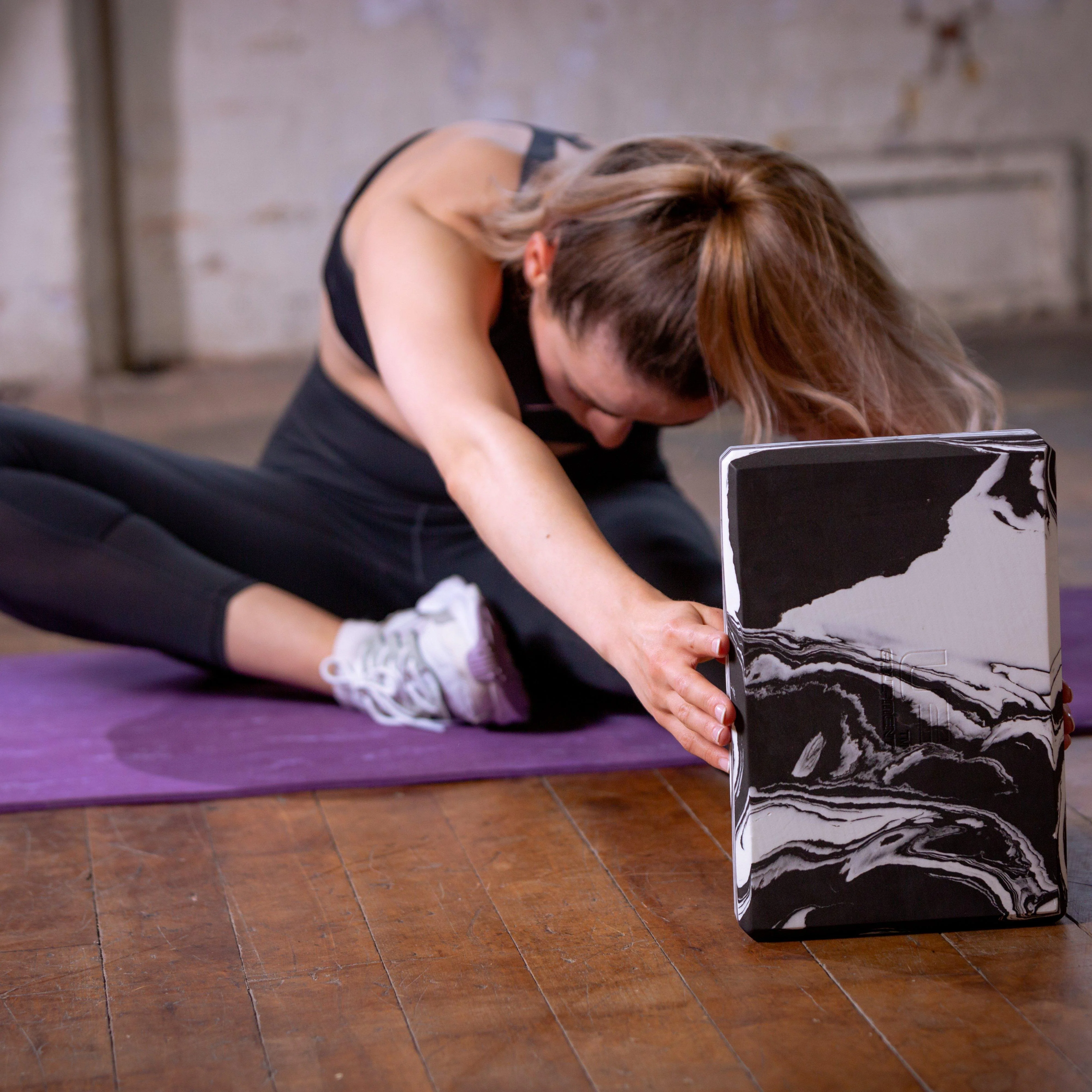 Marbled Yoga Block - Image 5
