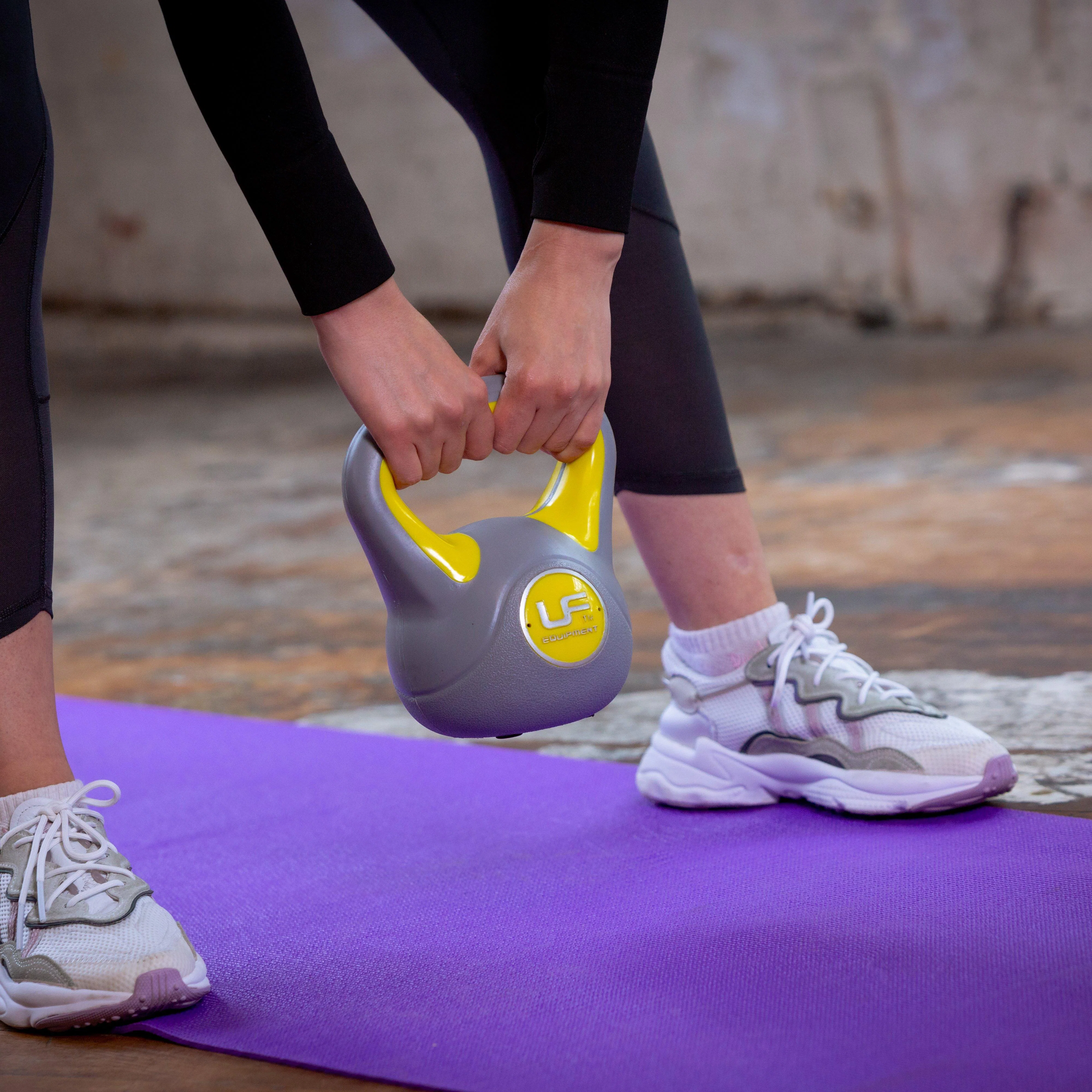 Vinyl Kettlebell 4kg - Image 4