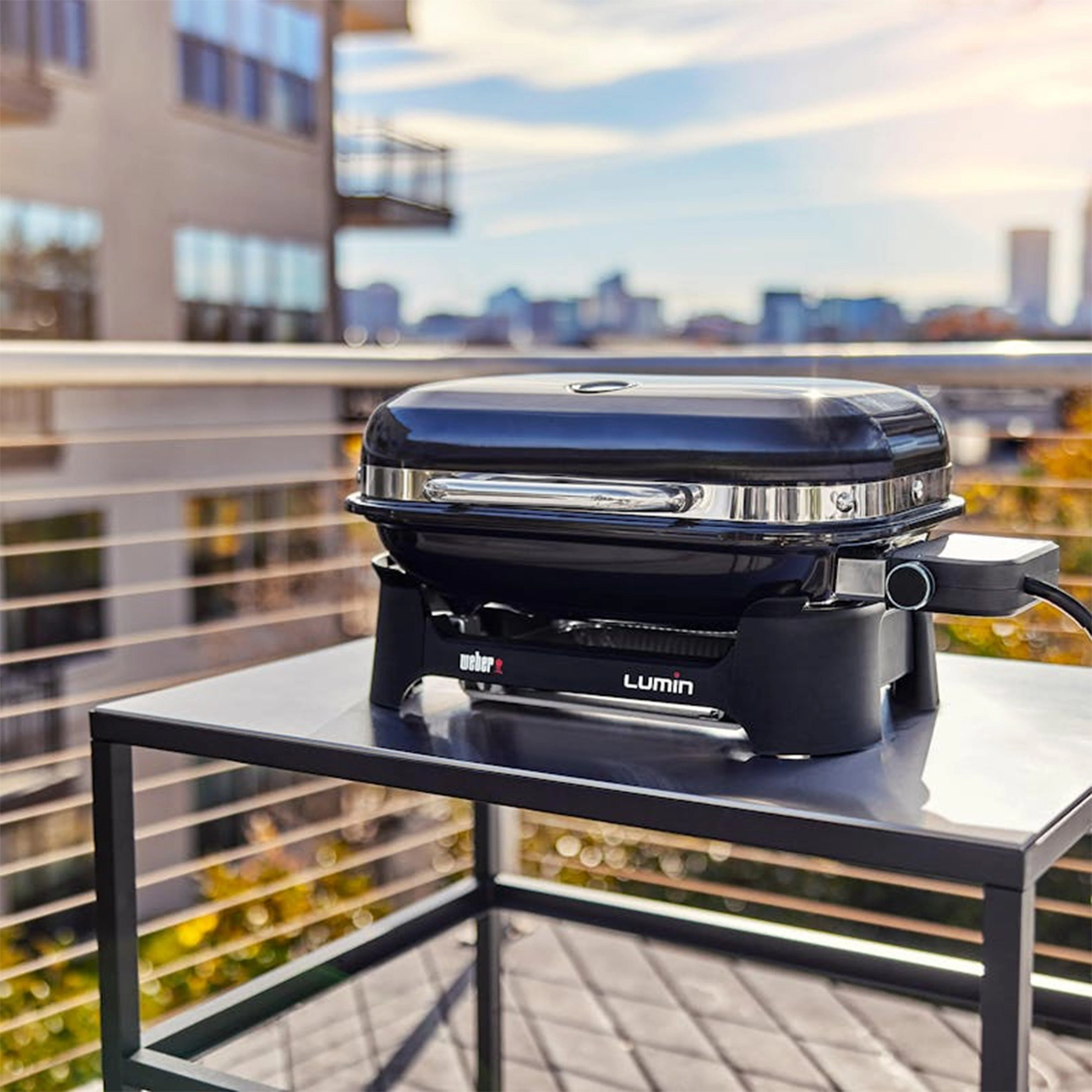 Lumin® Compact Electric Outdoor Barbecue - Image 2