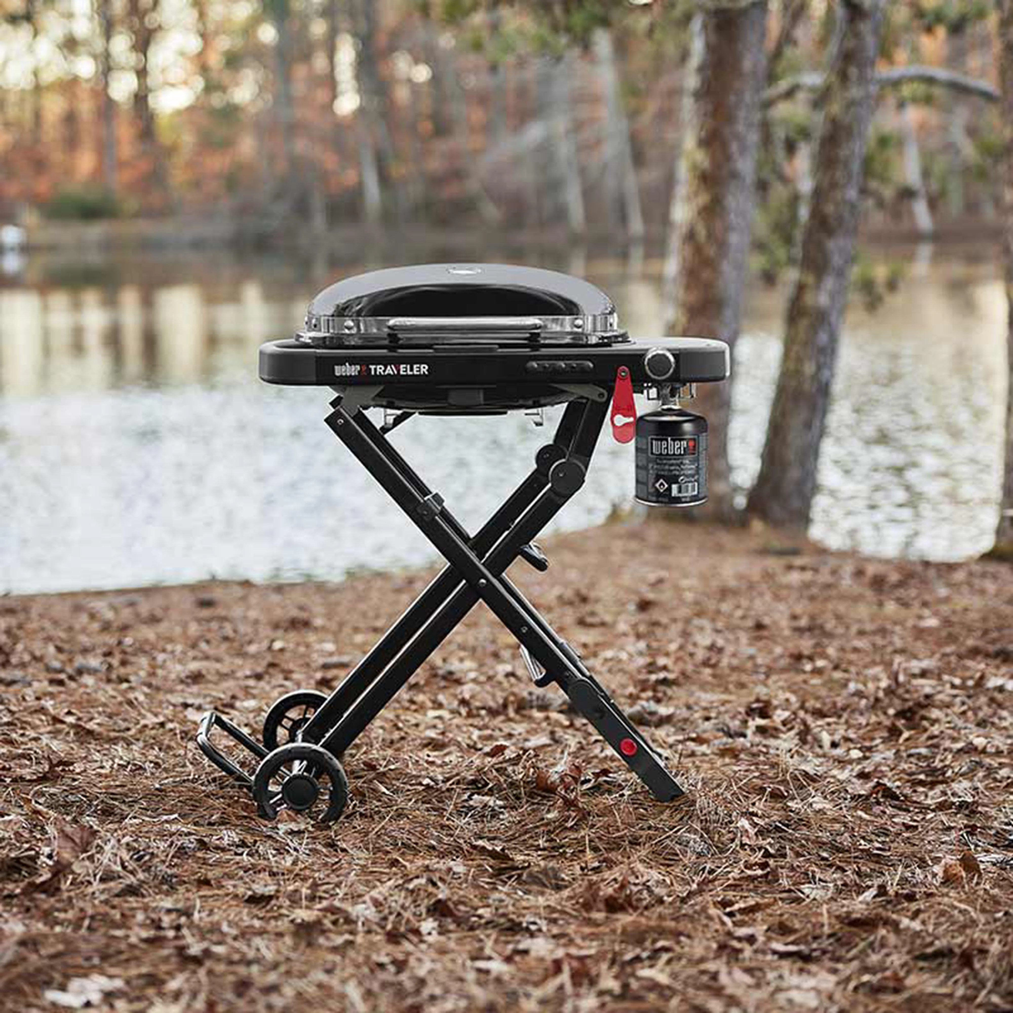 Traveler® Compact Gas Barbecue - Image 4