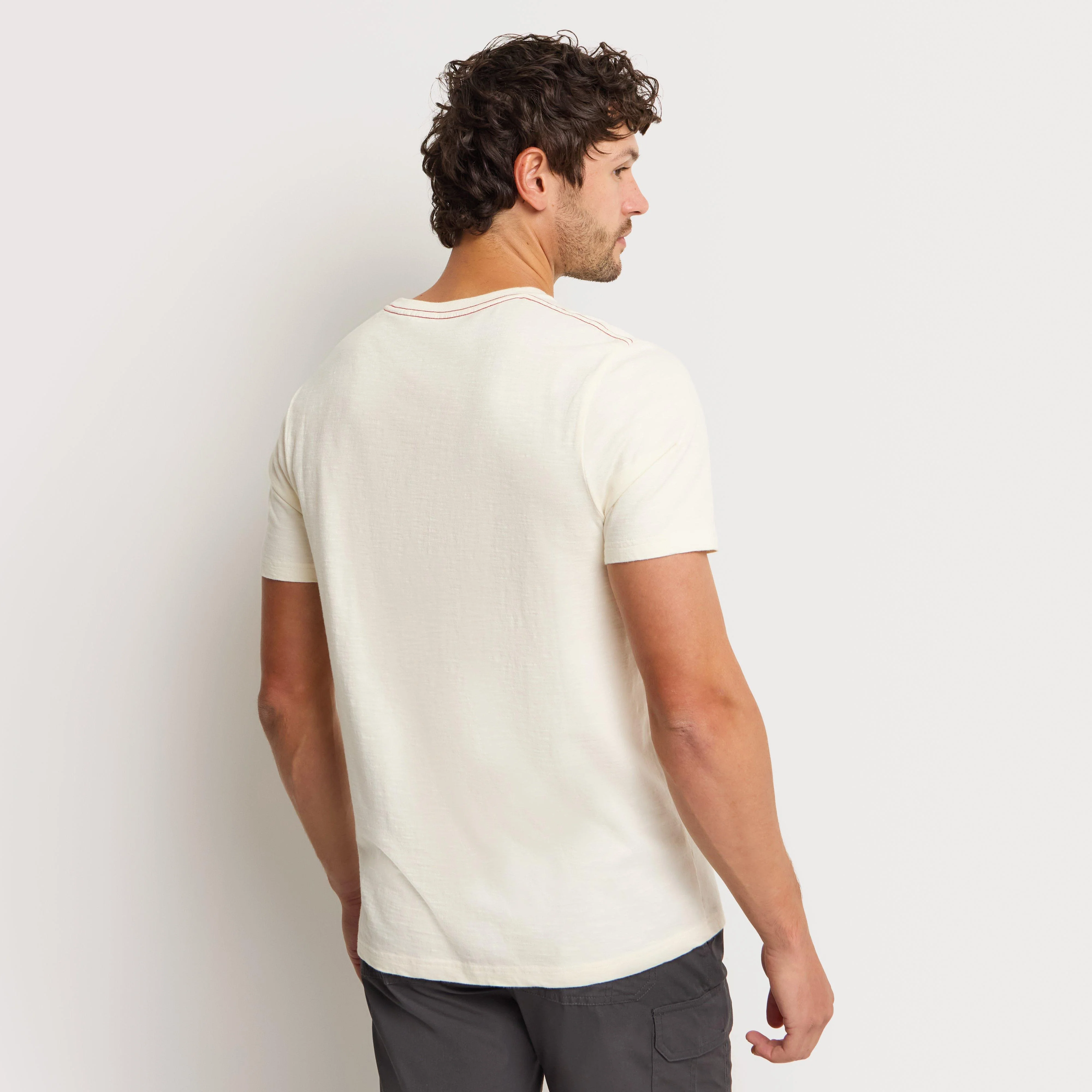 Men's Fish Out Of Water Front Print Graphic T-Shirt - Image 4
