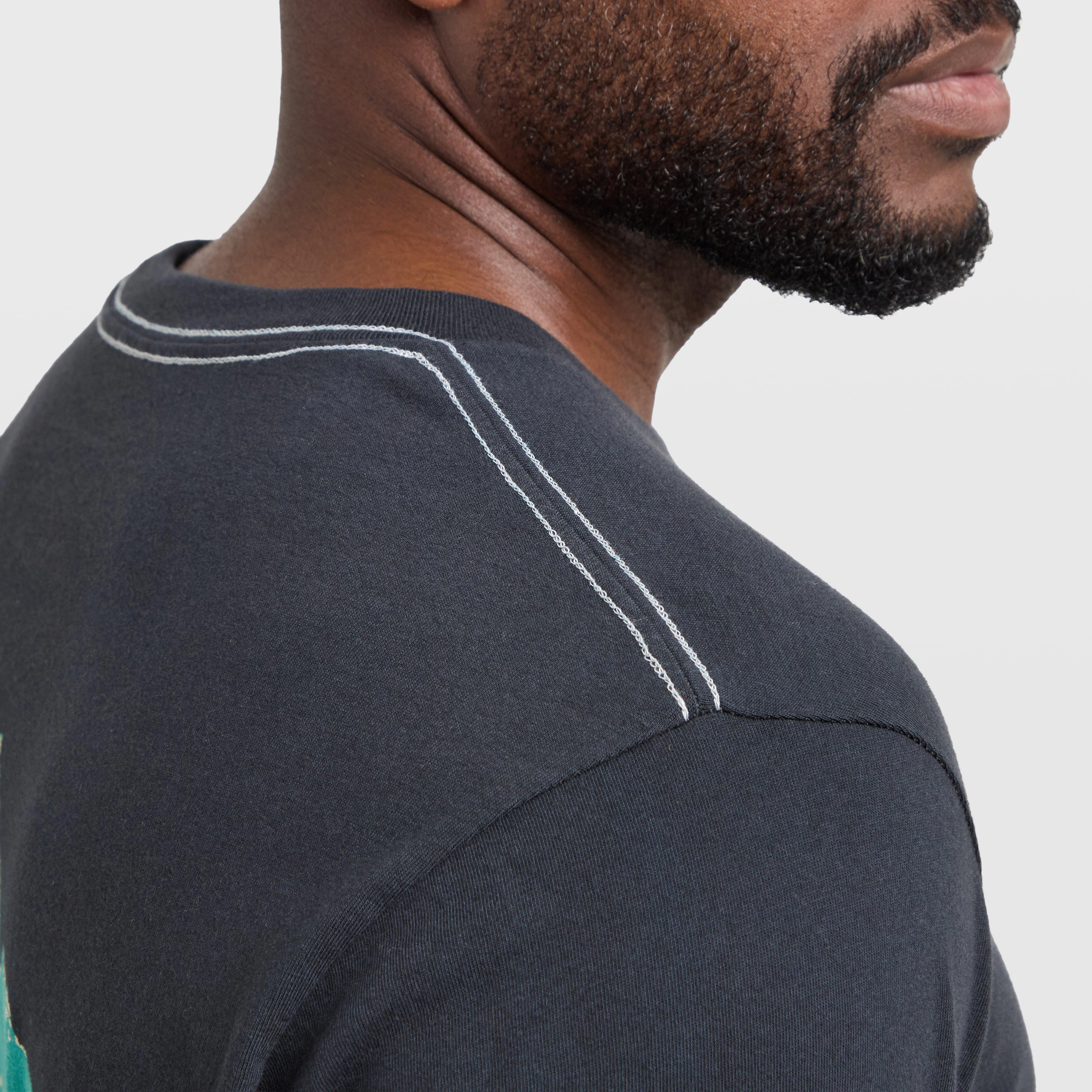 Men's Mountain Valley Back Print Graphic T-shirt - Image 6