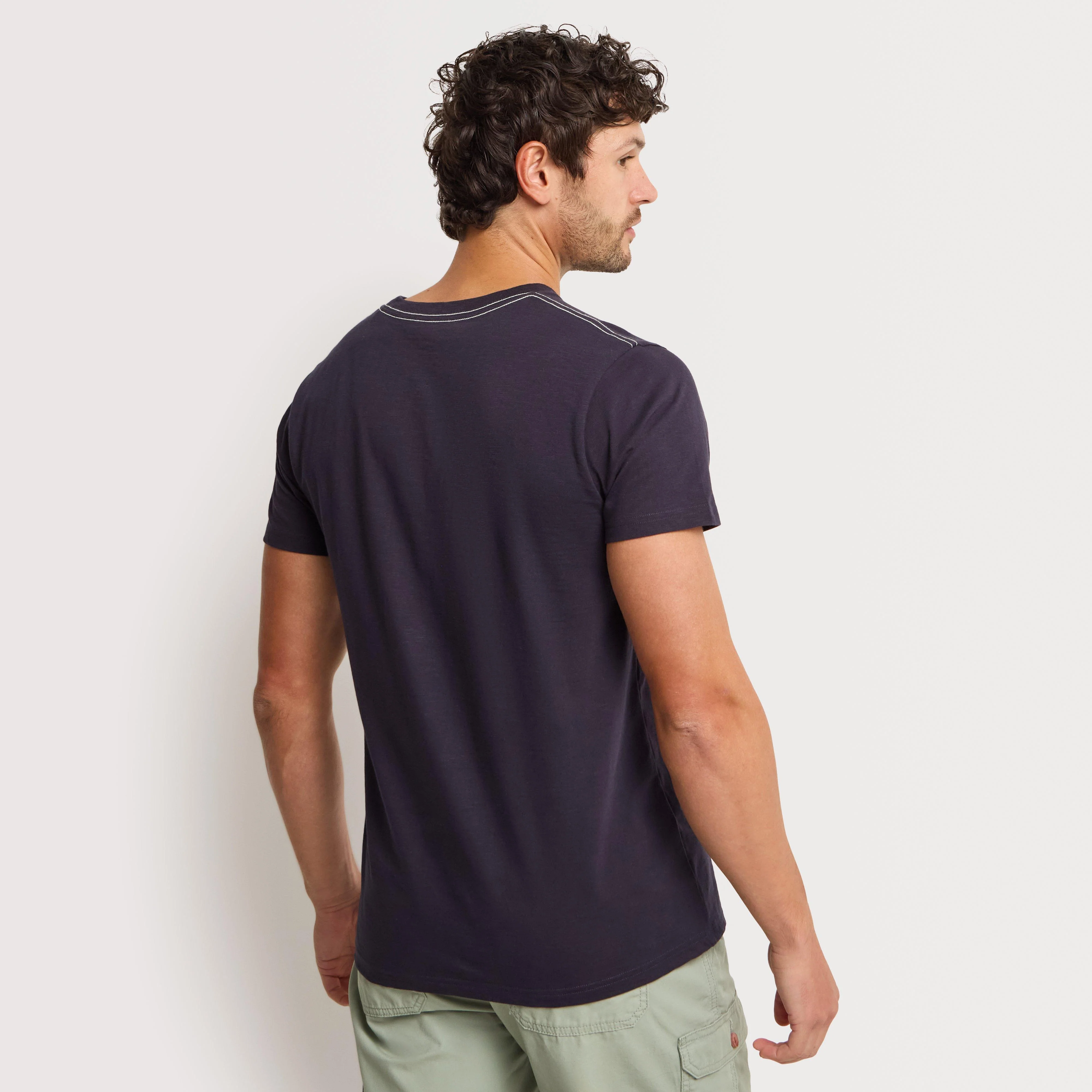 Men's South Coast Front Print Graphic T-Shirt - Image 4