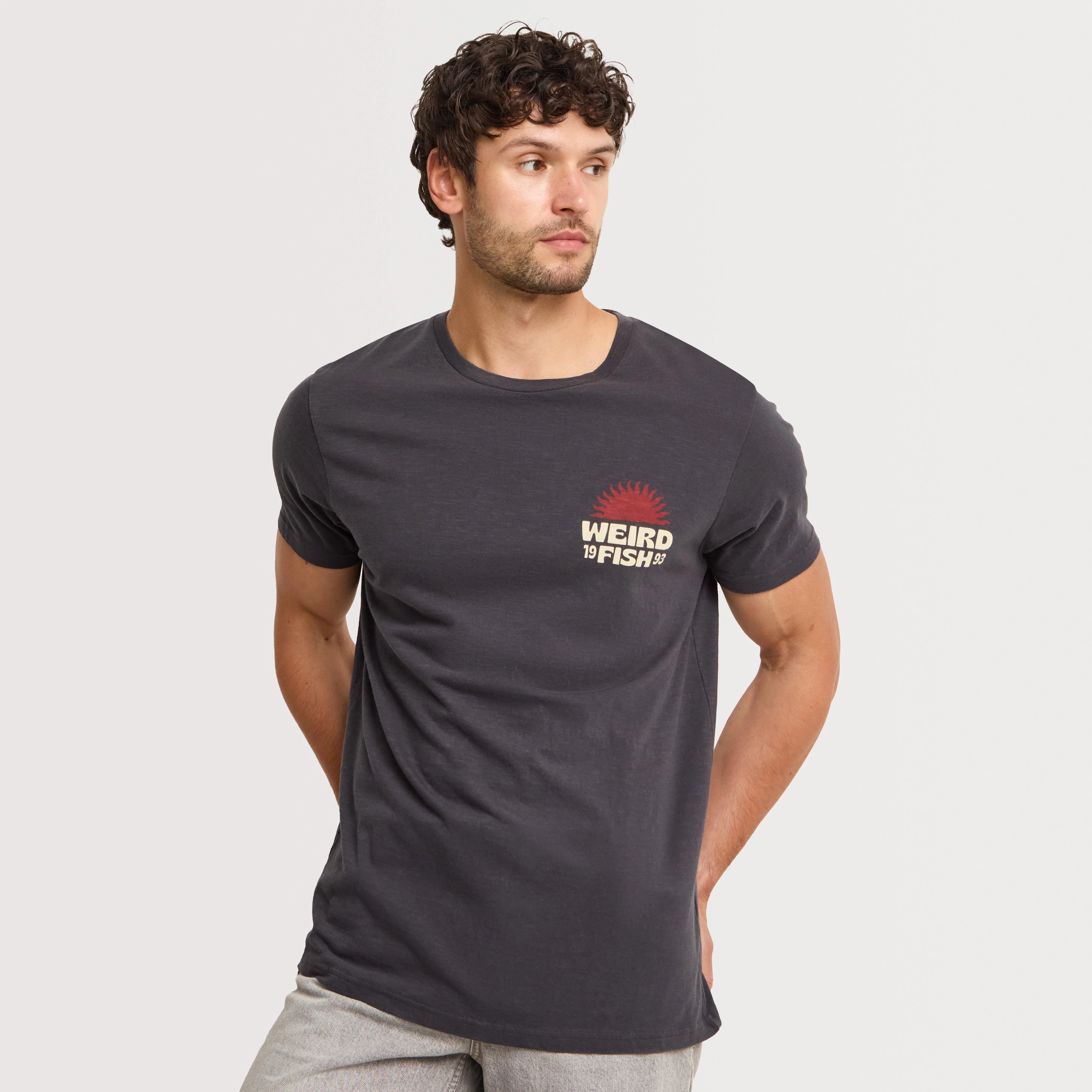 Men's Sun Beam Back Print Graphic T-Shirt - Image 3
