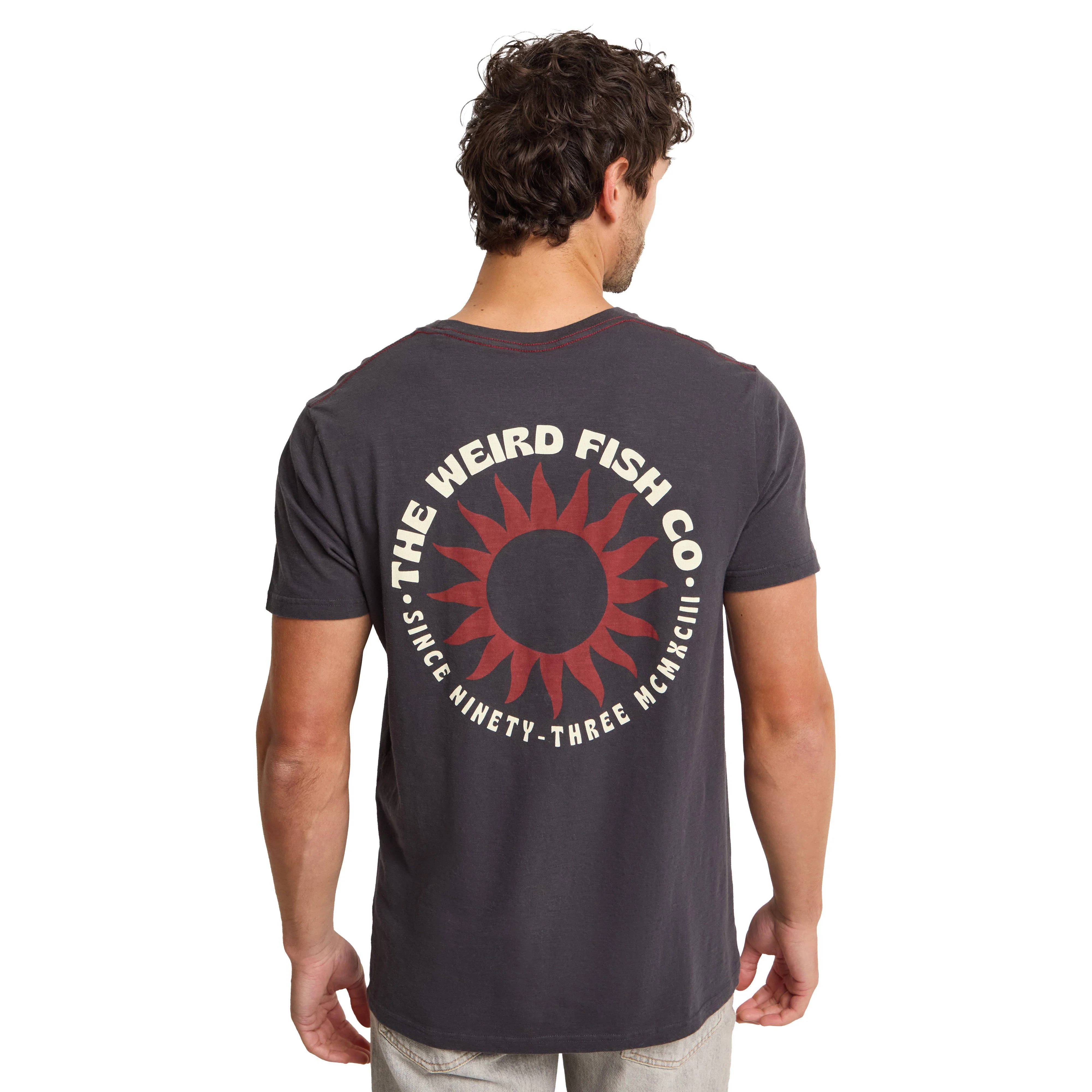 Men's Sun Beam Back Print Graphic T-Shirt - Image 5