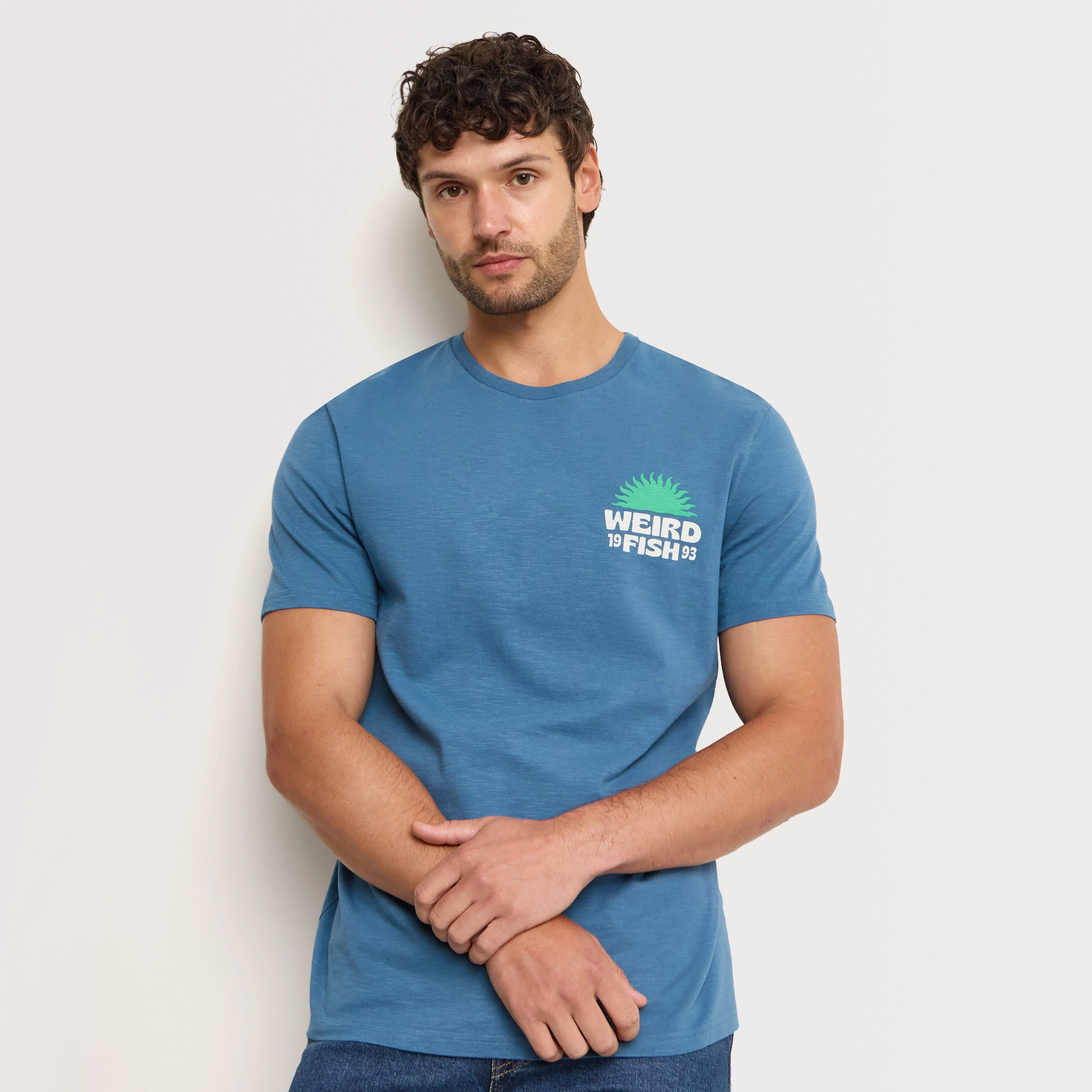 Men's Sun Beam Back Print Graphic T-Shirt - Image 3