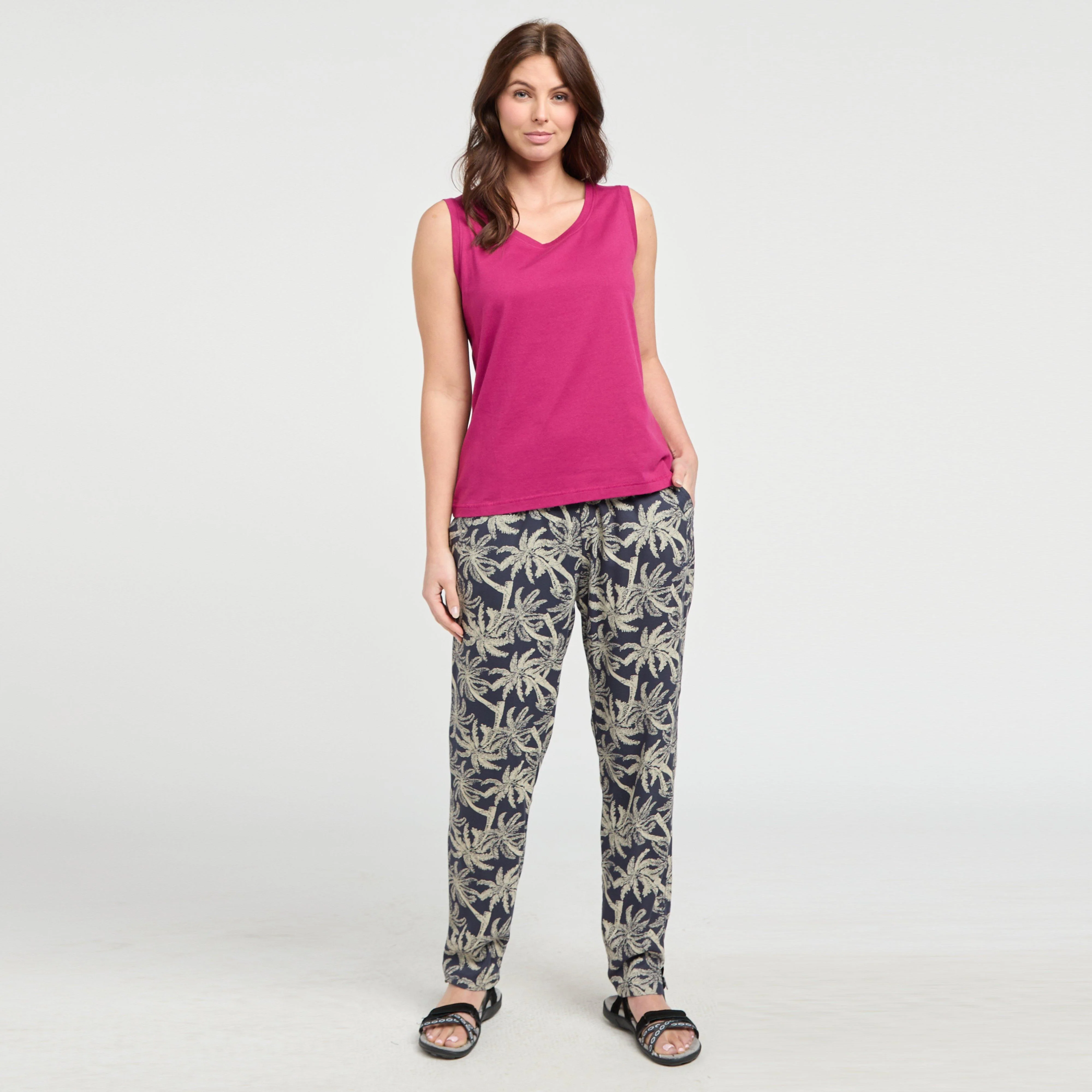 Women’s Onda Trousers - Image 3