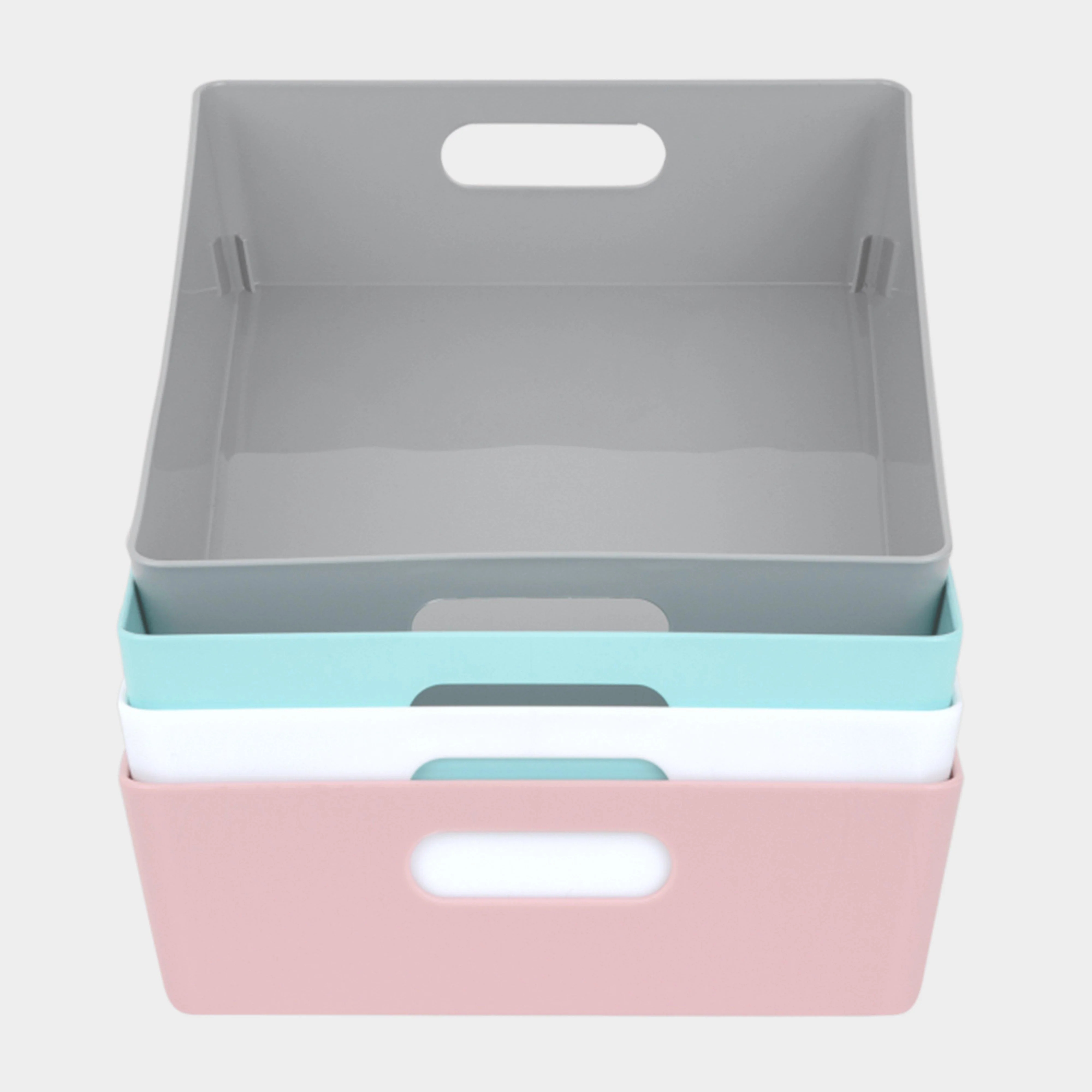 Studio Plastic Storage Basket 5.01 - Image 2