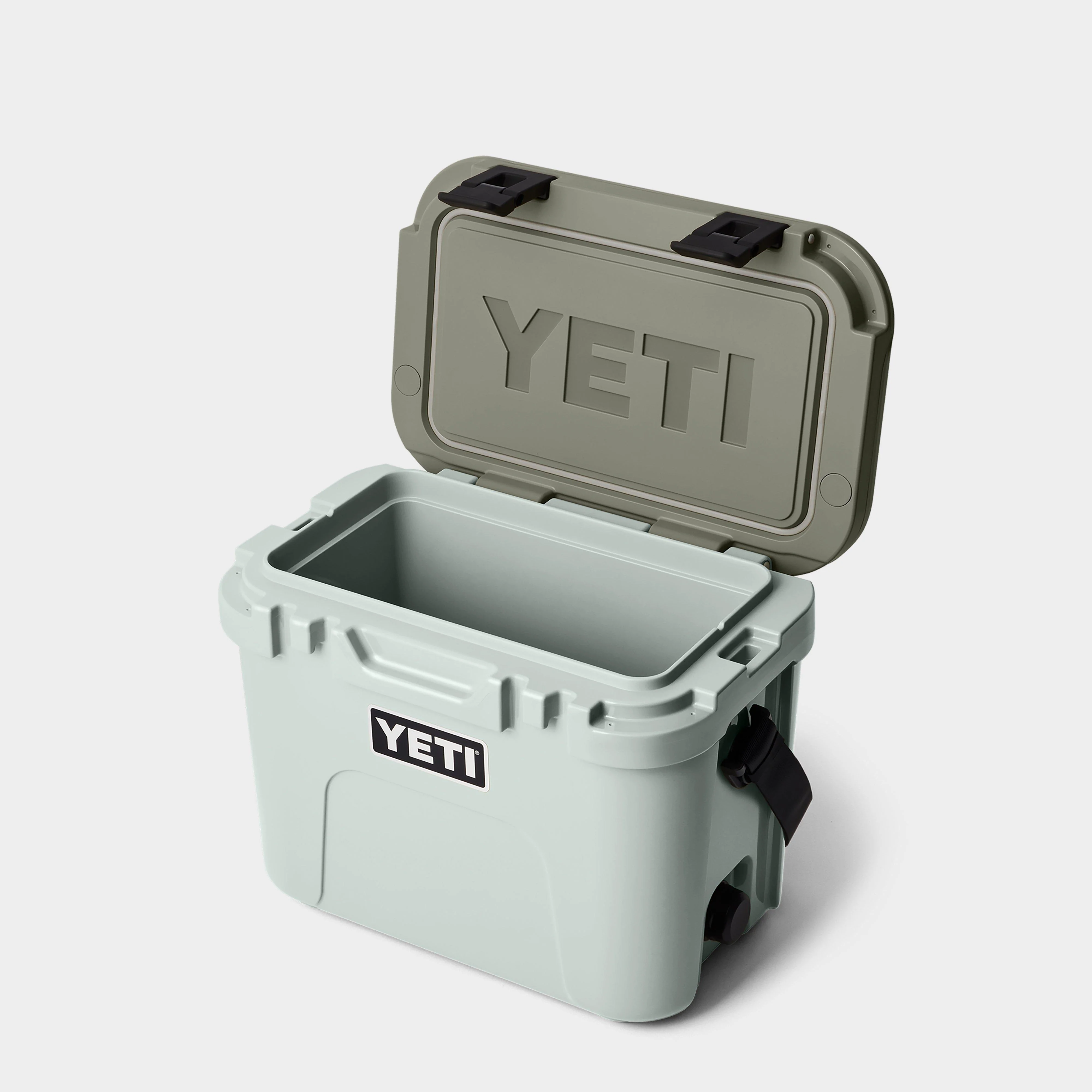 Roadie® 15 Cool Box - Image 2