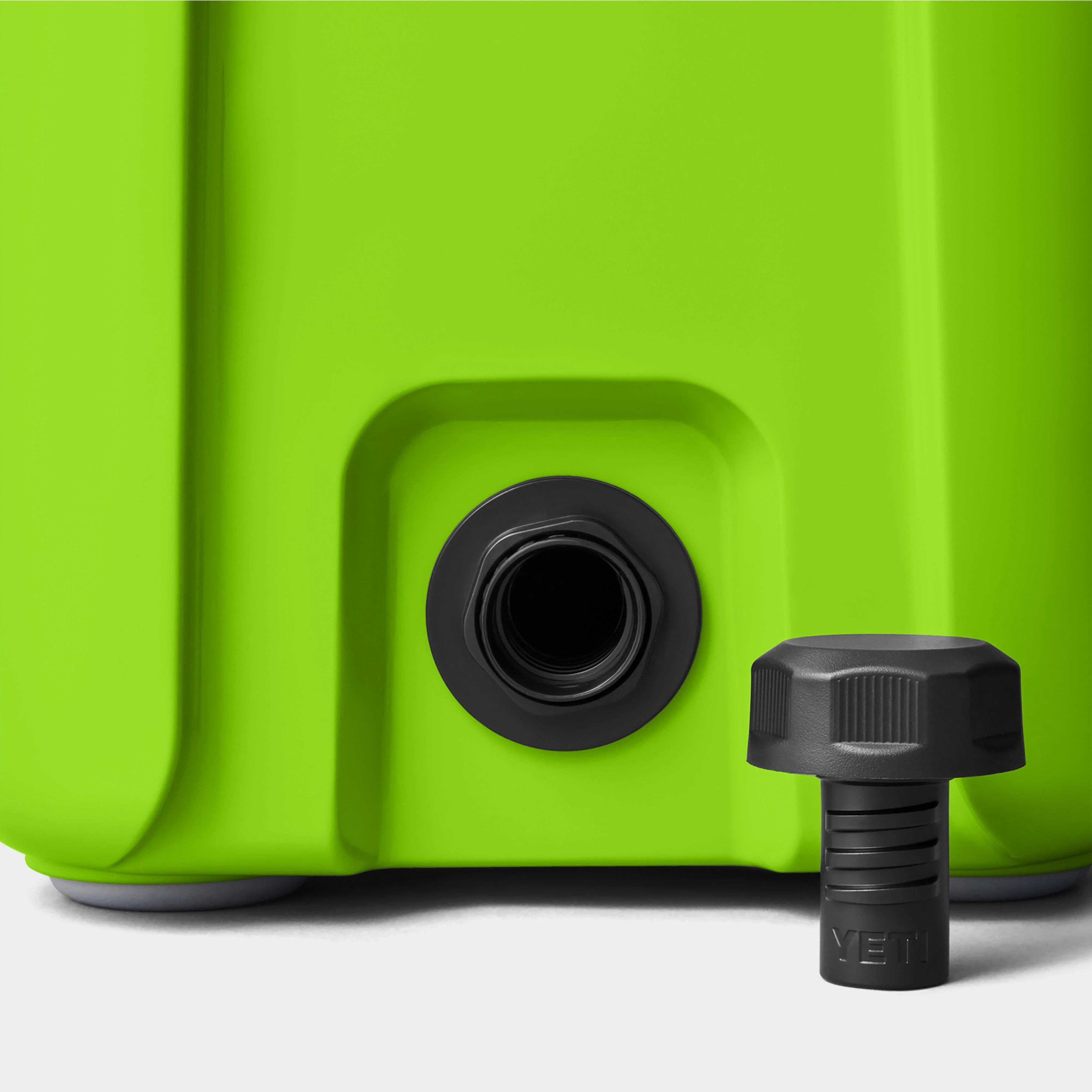 Roadie® 15 Cool Box - Image 4