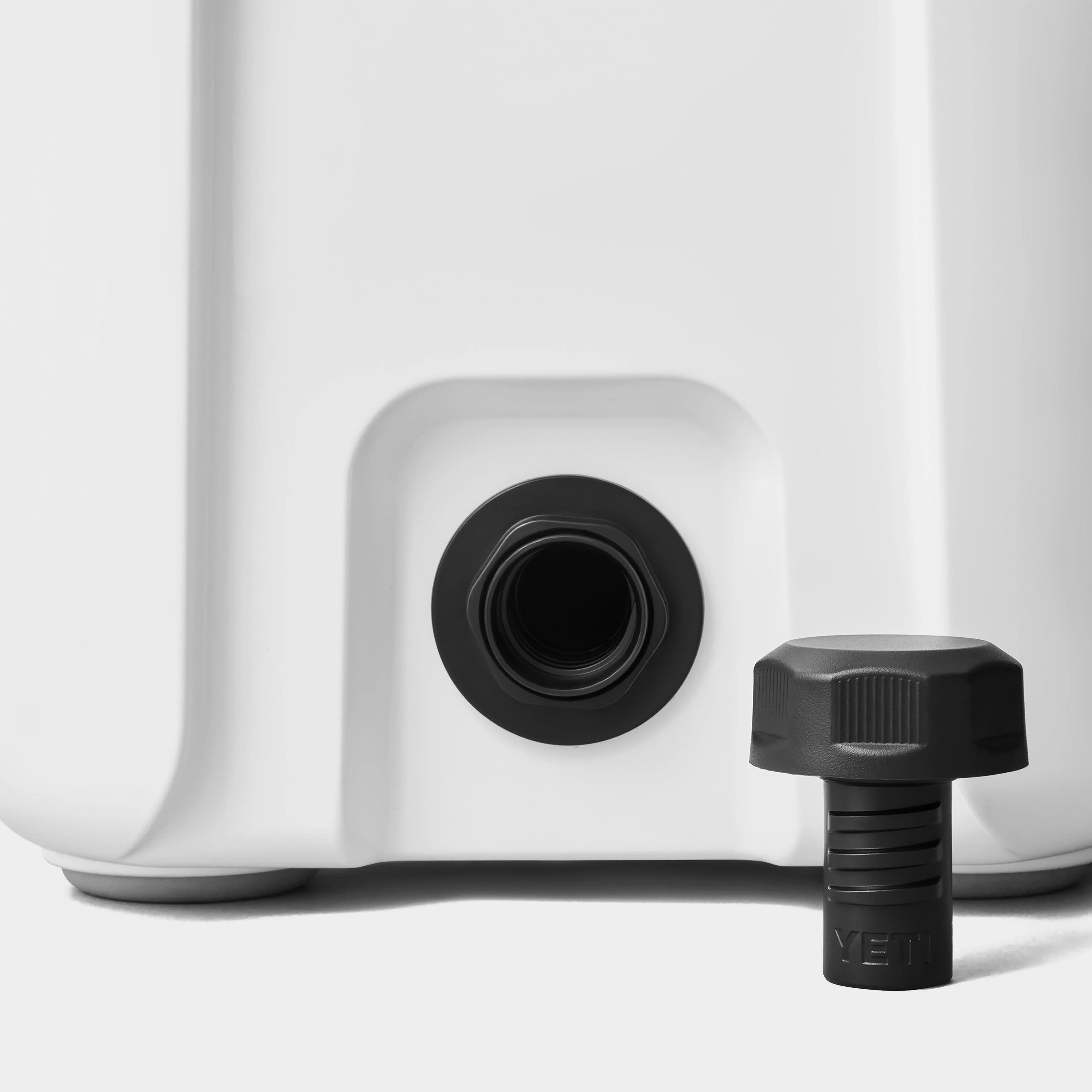 Roadie® 15 Cool Box - Image 7
