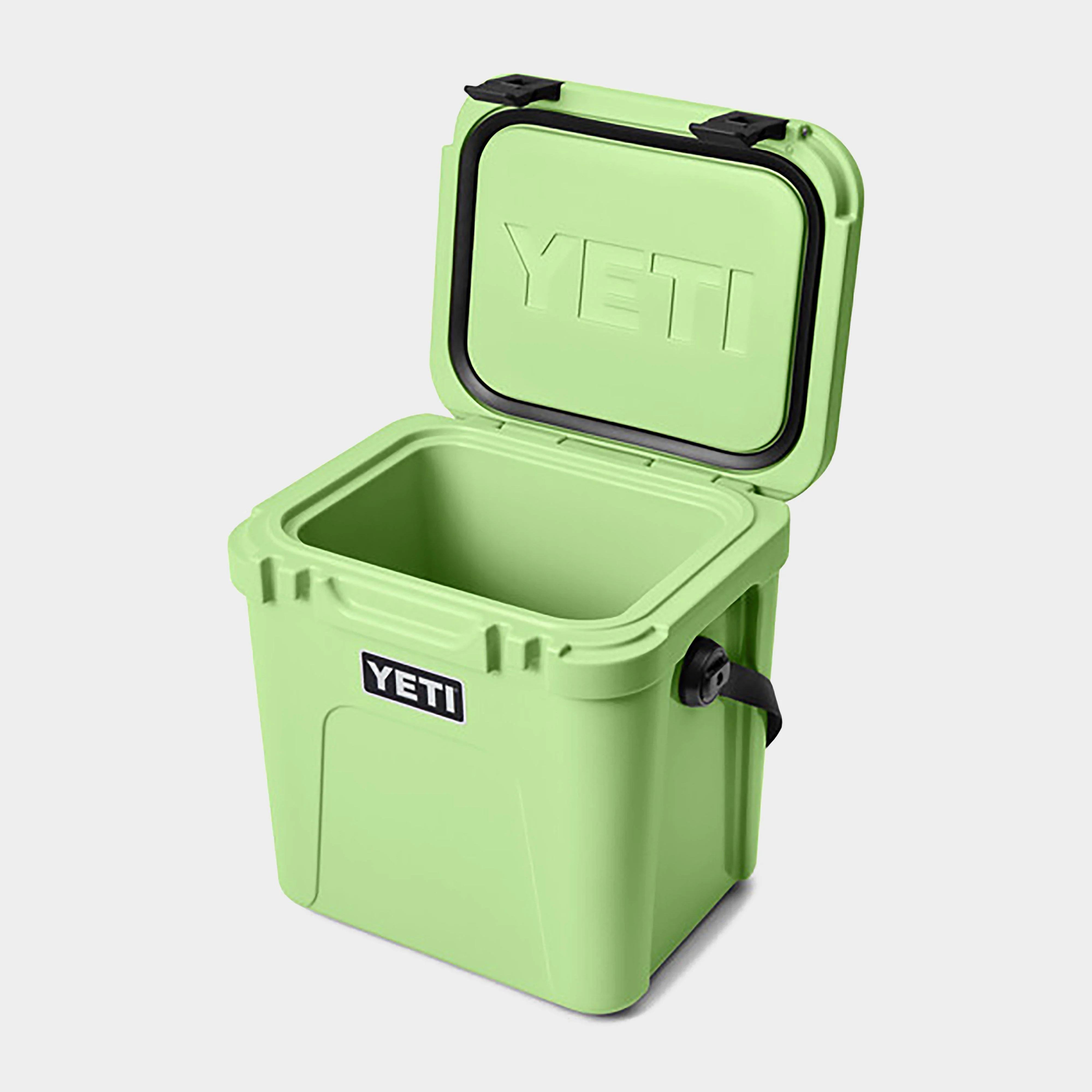 Roadie® 24 Cool Box - Image 3