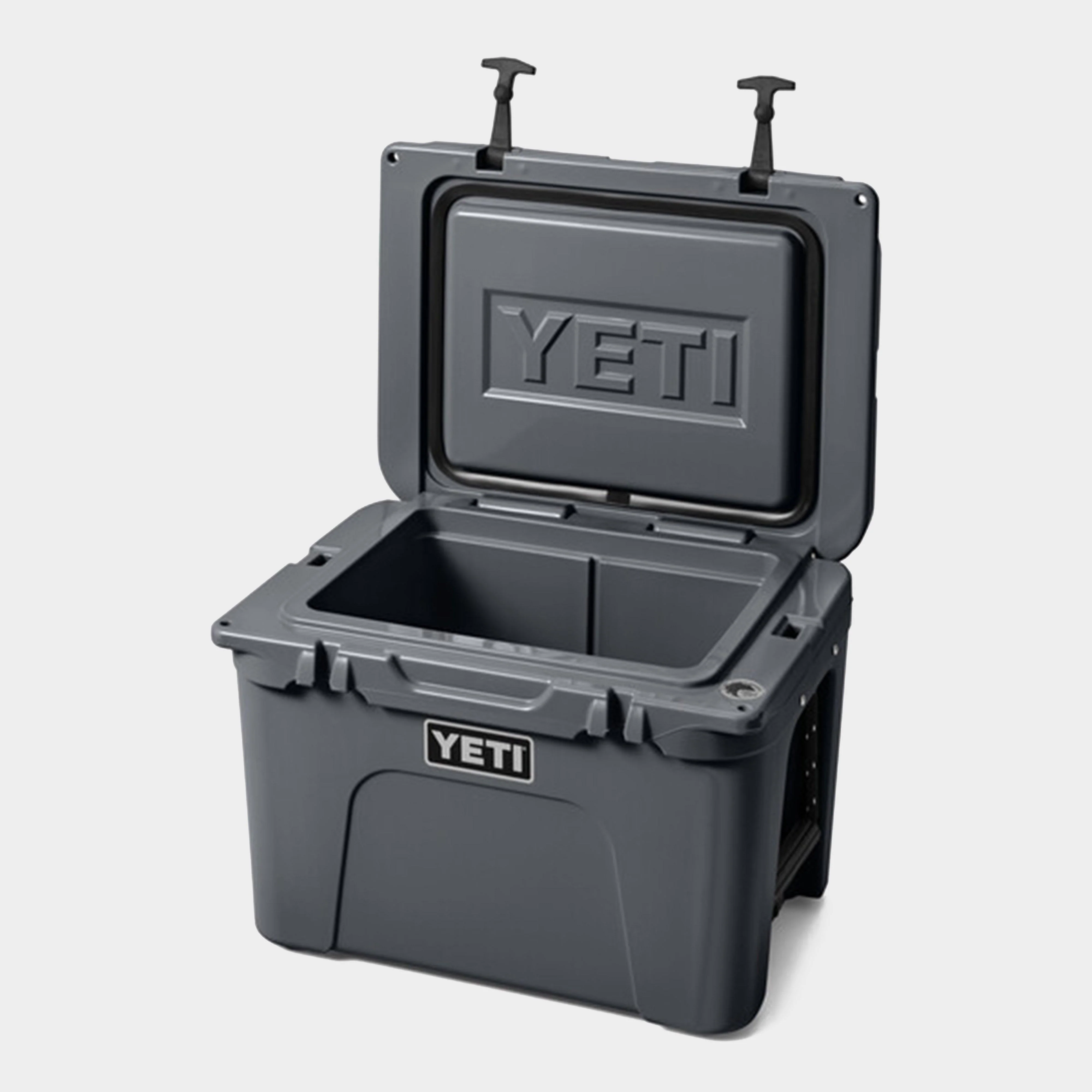 Tundra® 35 Cool Box - Image 3