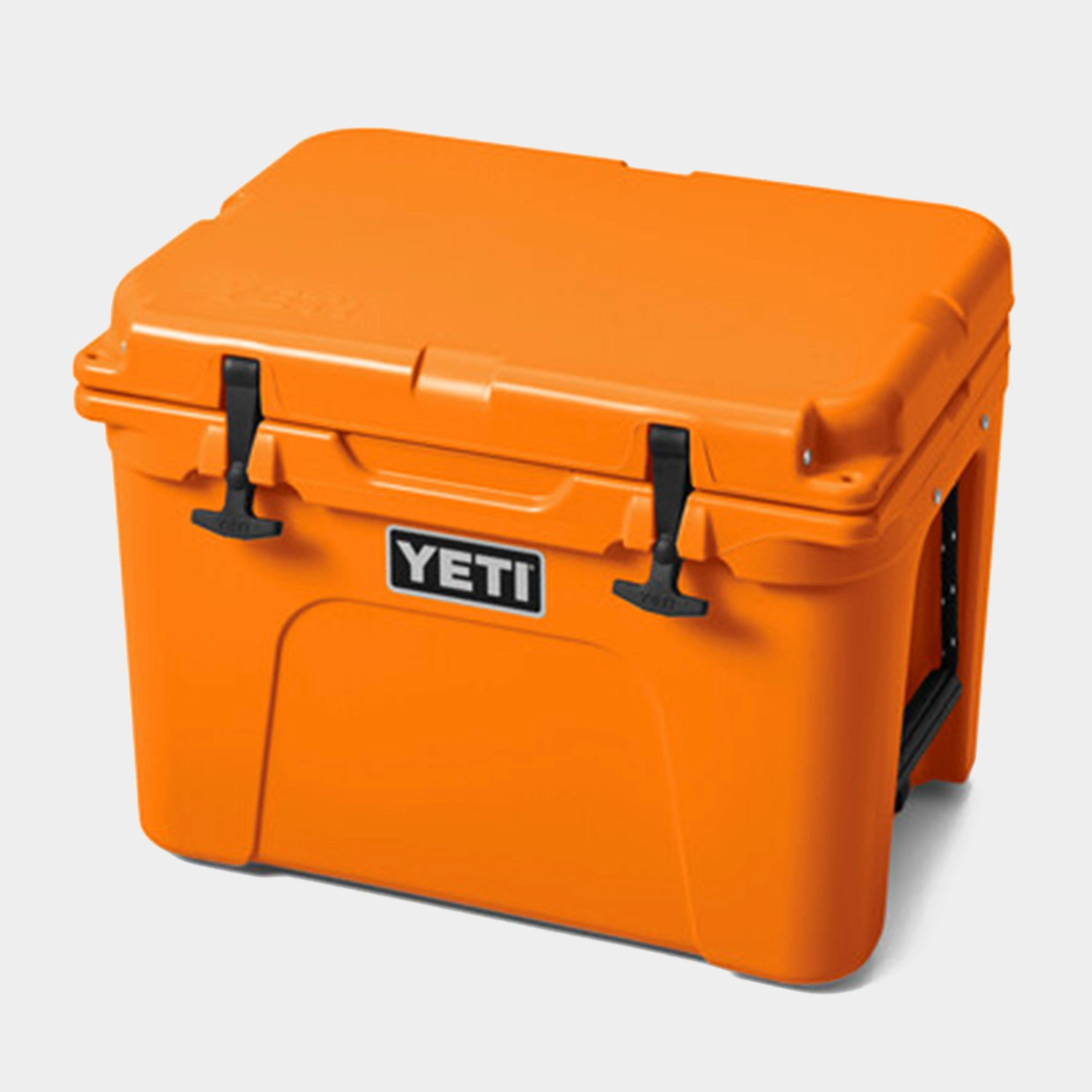 Tundra® 35 Cool Box - Image 2