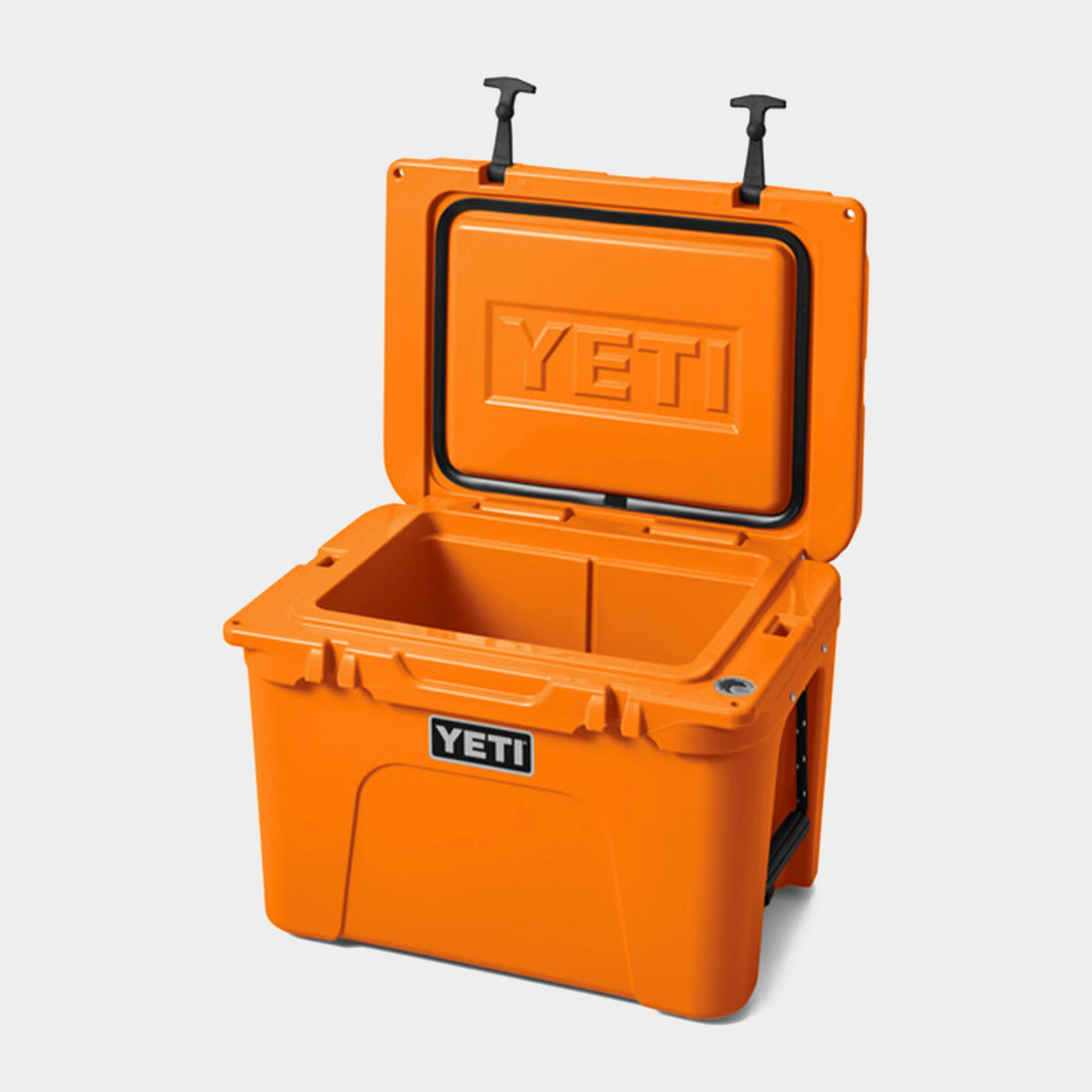 Tundra® 35 Cool Box - Image 3